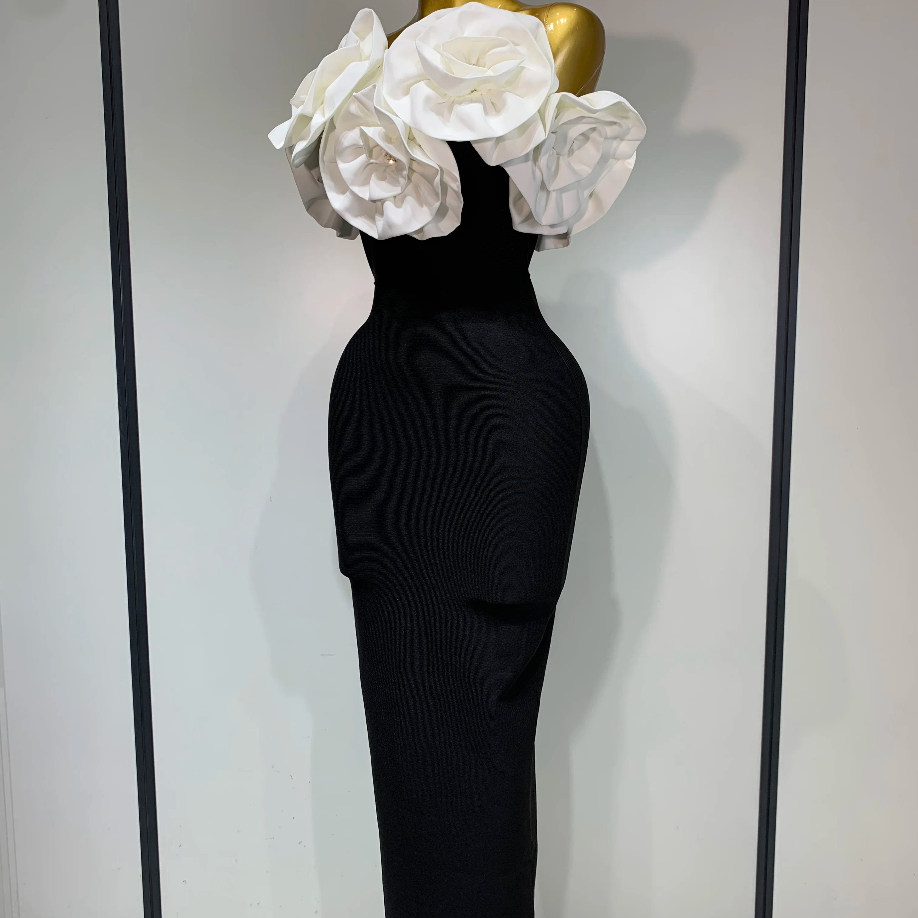 Women Sexy Off Shoulder Flower Diamonds Long Bodycon Bandage Dress 2025 Celebrity Elegant Evening Luxury Birthday Party Dresses