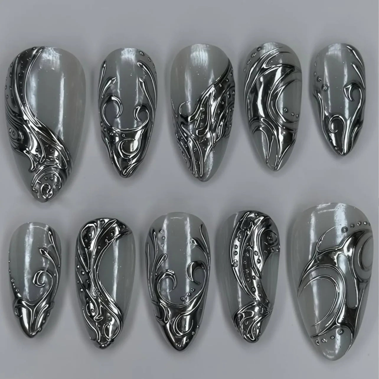 24Pcs Y2k French False Nails with Almond Head Design Silver Stripes Wearable Full Cover Press on Fake Nails Short Nail Art Tips 3998