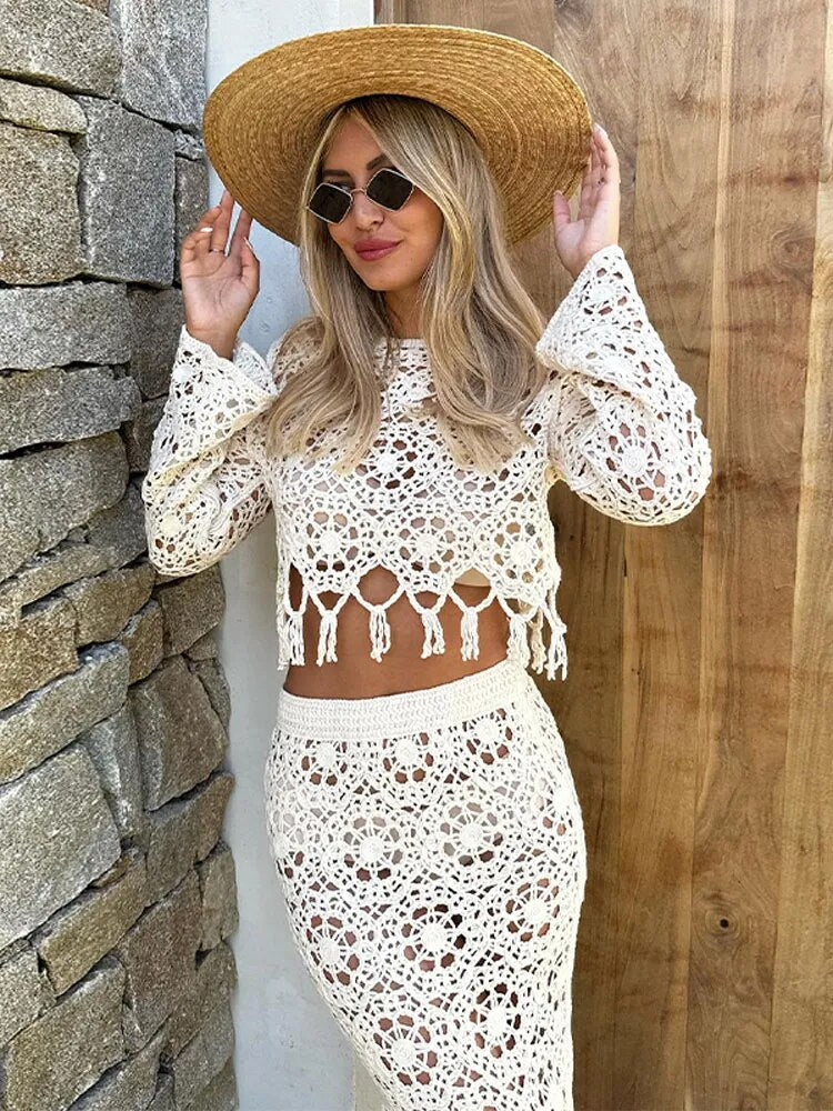 Sweet Hollow Out Women's Knit Tassel Skirt Suit Slim O Neck Long Sleeved Top High Waist Skirts Set 2024 Autumn Lady Chic Outfit Set