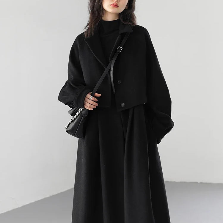 Autumn Winter Long Flowy Luxury Vintage Black Warm Thick Woolen Coat Women Luxury Designer Fake 2 Pieces Clothes 2023