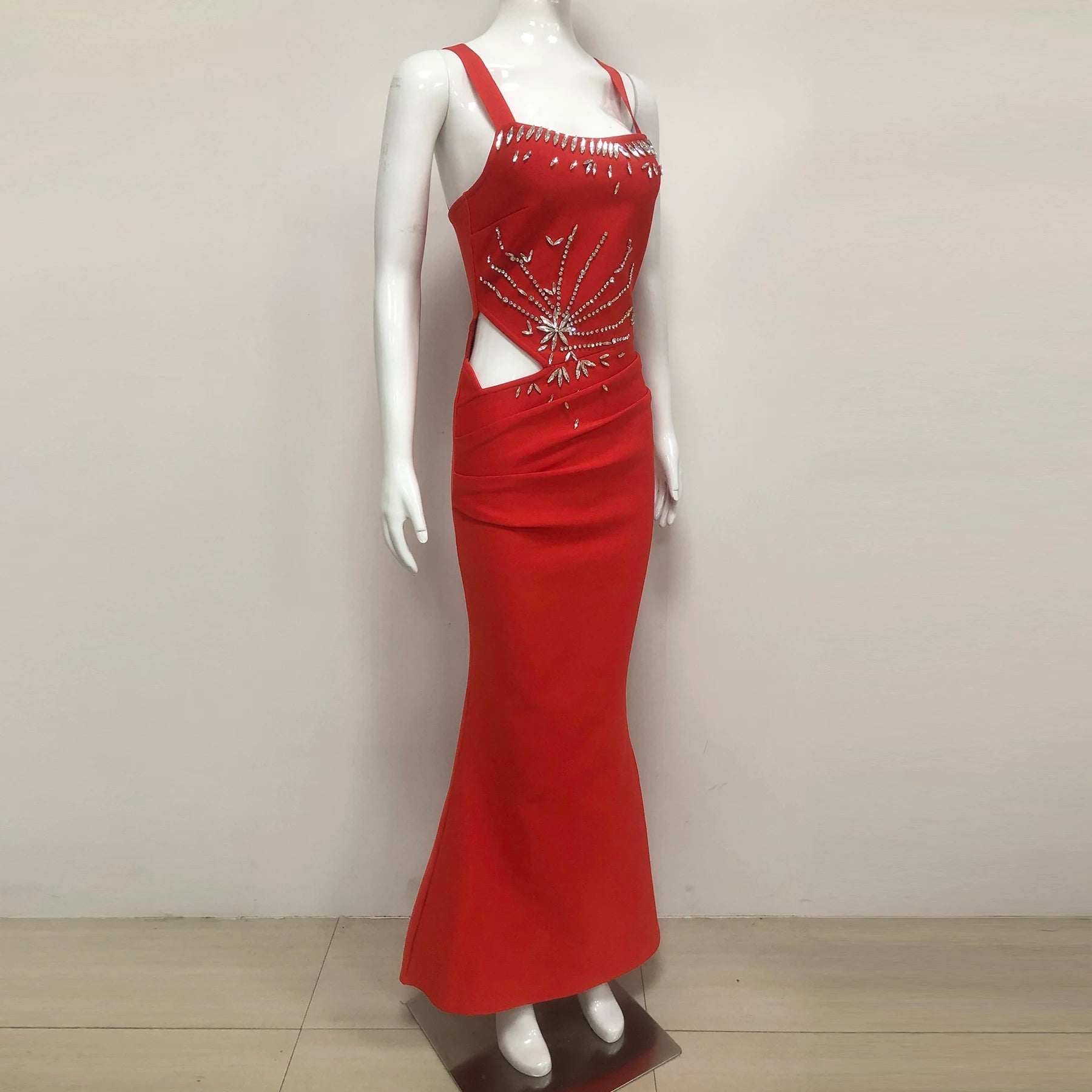 2025 New Fashion Women Sleeveless Sexy Square Collar Shinning Crystal Bodycon Long Bandage Dress Celebrate Evening Party Outfit