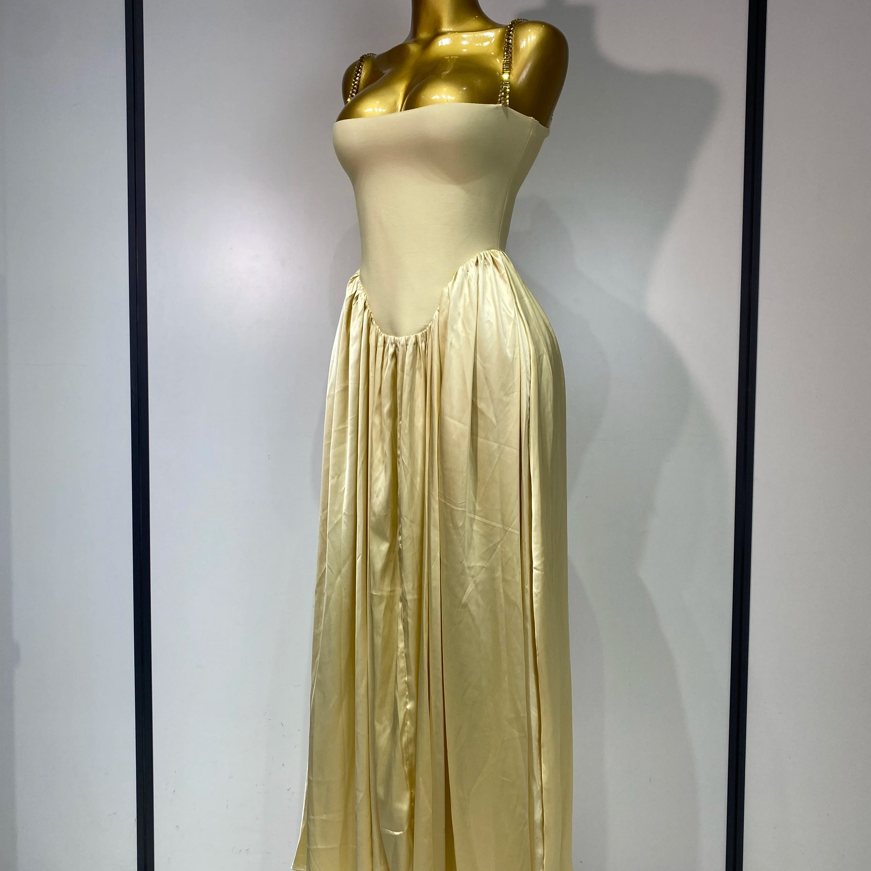 Women Sexy Strap Chain Sleeveless Long Dress Fashion Slimming Hundred Fold Dresses Elegant Evening Party Wedding Guest Gowns