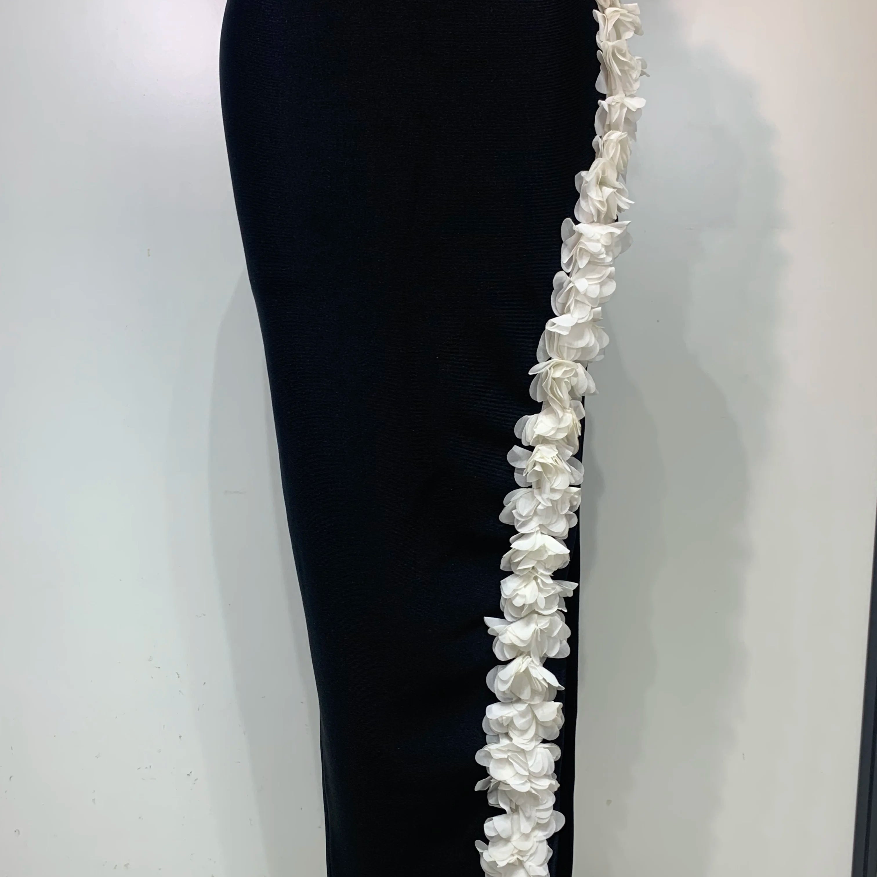 Women Sexy O Neck Flower Cut Out Maxi Long Bodycon Bandage Dress 2025 Celebrity Elegant Evening Club Party Birthday Dress