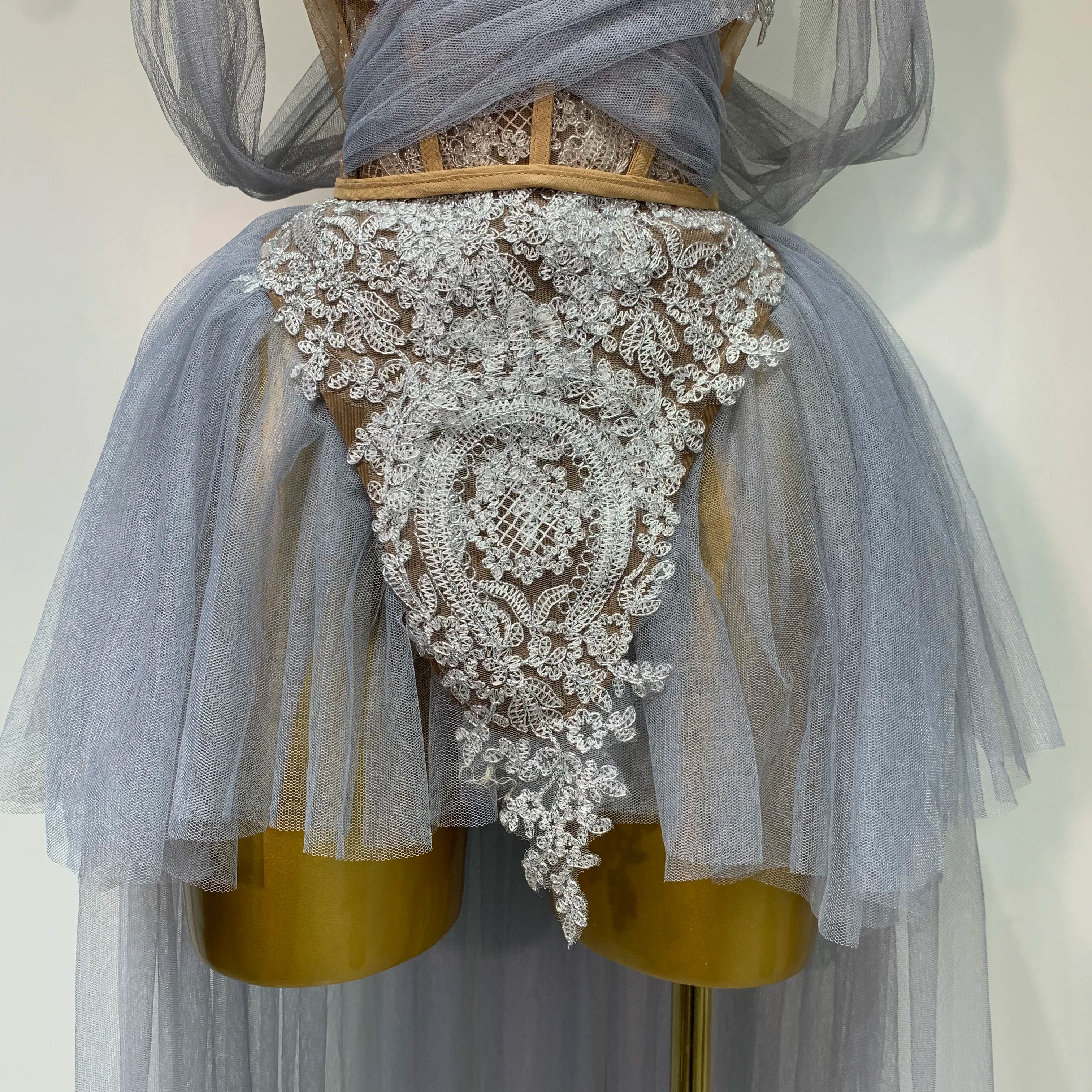 Sexy Backless Mesh Top Skirt Two Pieces Set Celebrate Festival Performance Costume Luxury Birthday Evening Party Design Dress