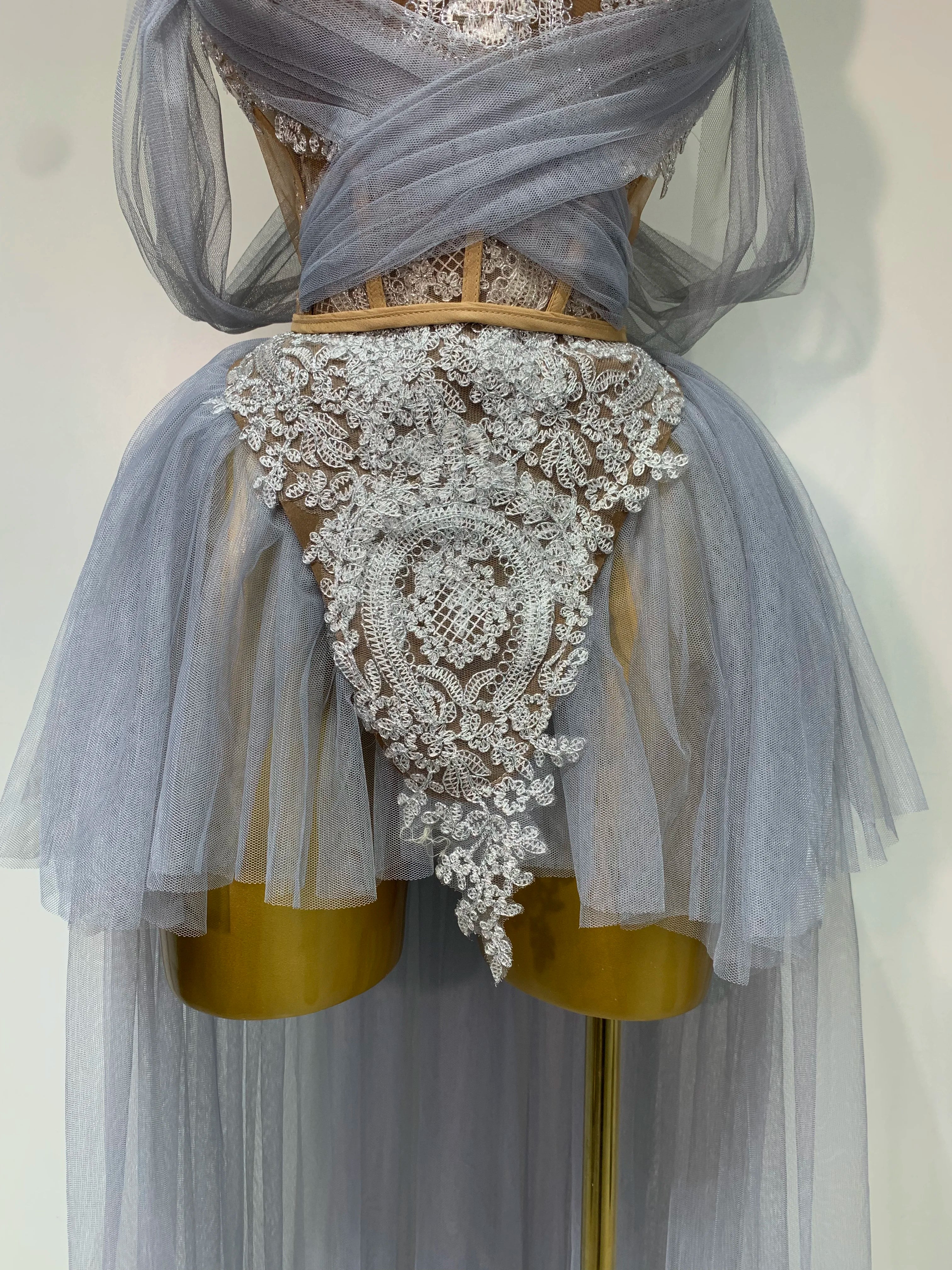 Sexy Backless Mesh Top Skirt Two Pieces Set Celebrate Festival Performance Costume Luxury Birthday Evening Party Design Dress