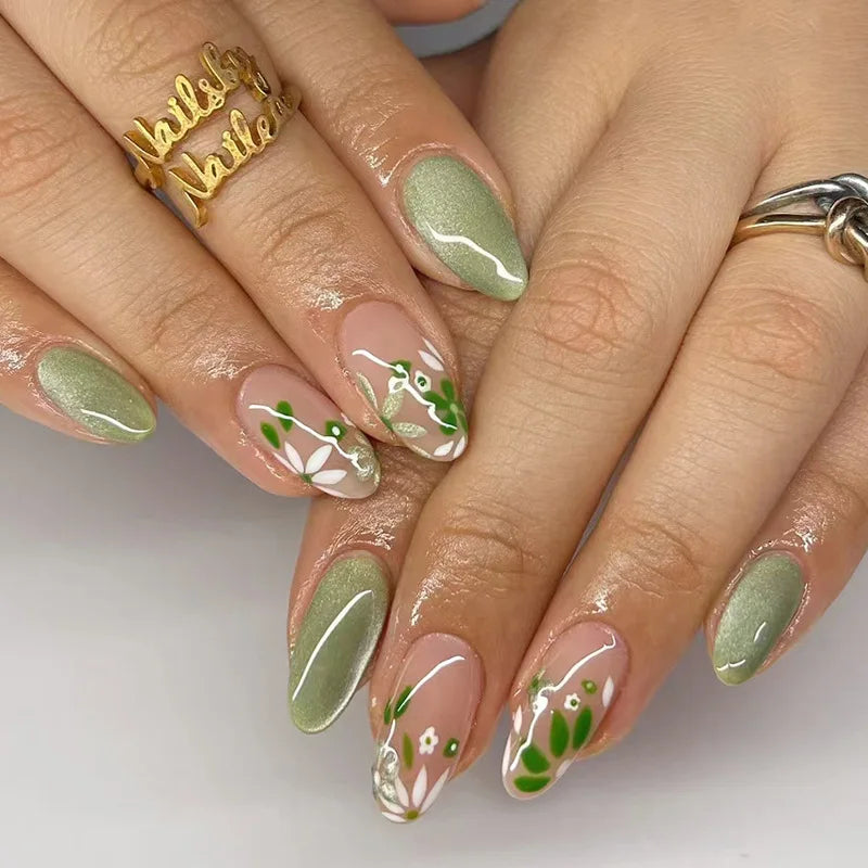 24Pcs Green Cat's Eye Design Press on False Nails with Flower Pattern Short Almond Round Head Nails Set Tips Wearable Fake Nail W1979