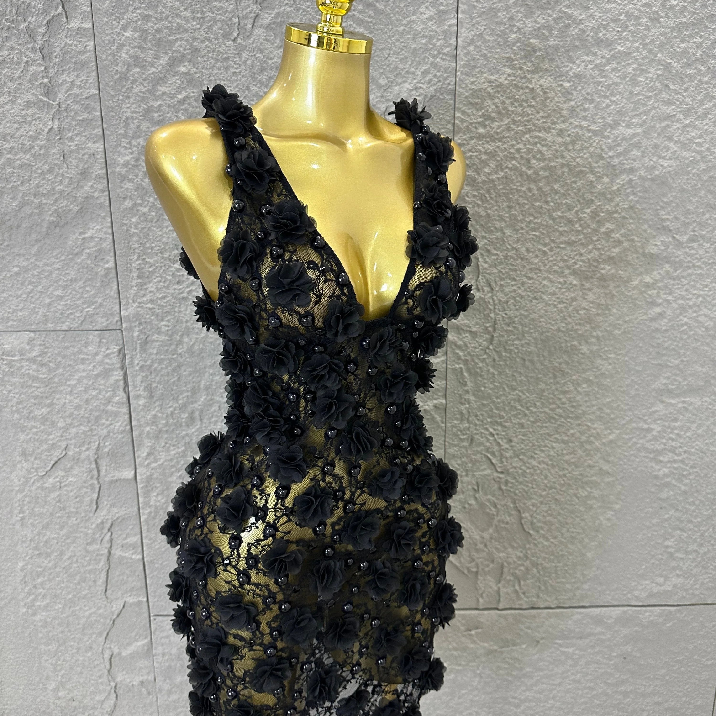 Luxury Black Sheer Mesh Floral Appliqué Mini Dress Deep V Neck Fitted Bodycon Formal Dinner Cocktail Event Party Dress