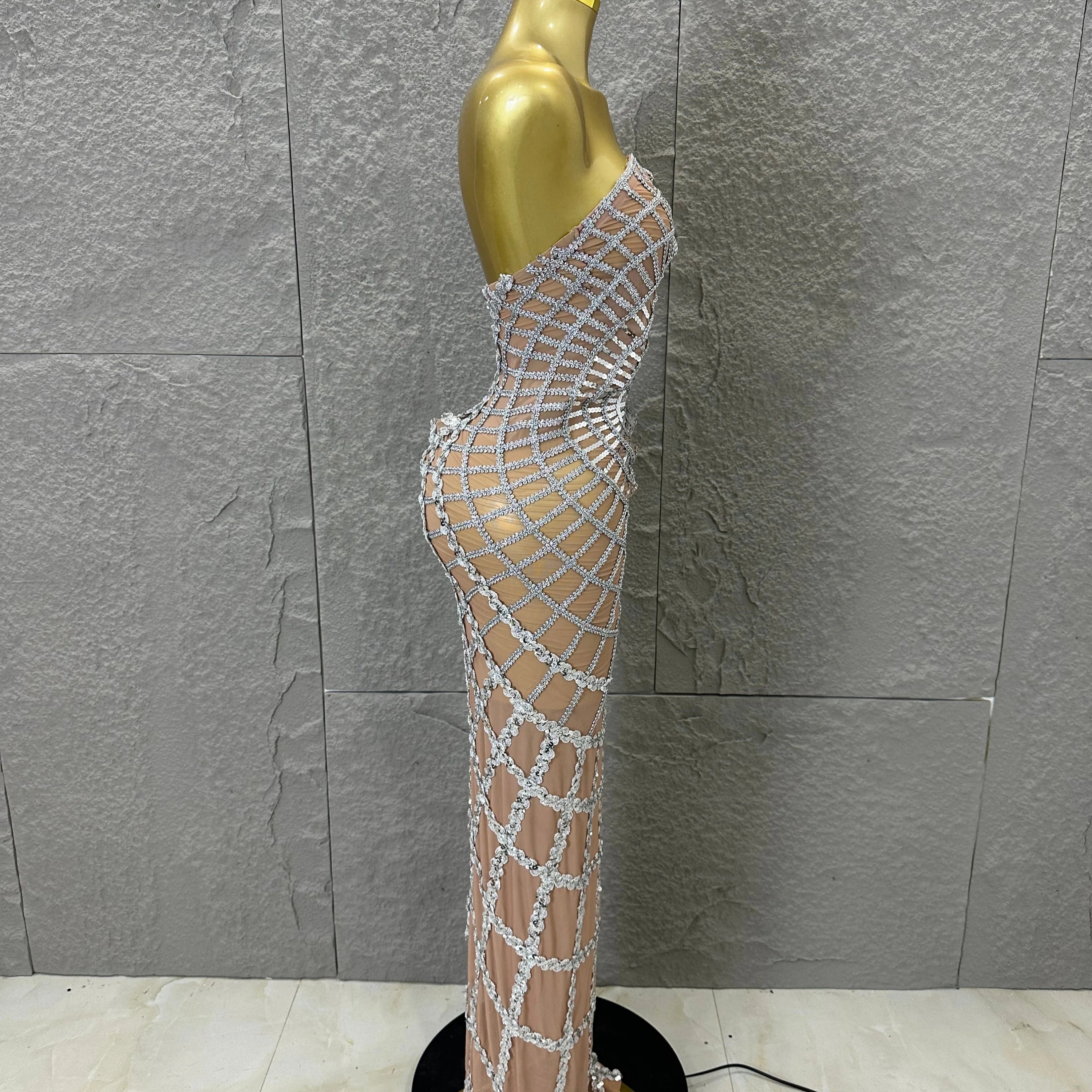 Elegant Sequined Sheer Mesh Maxi Dress Women Sexy Strapless 3D Grid Embellished Bodycon Mermaid Outfit Stage Performance Costume