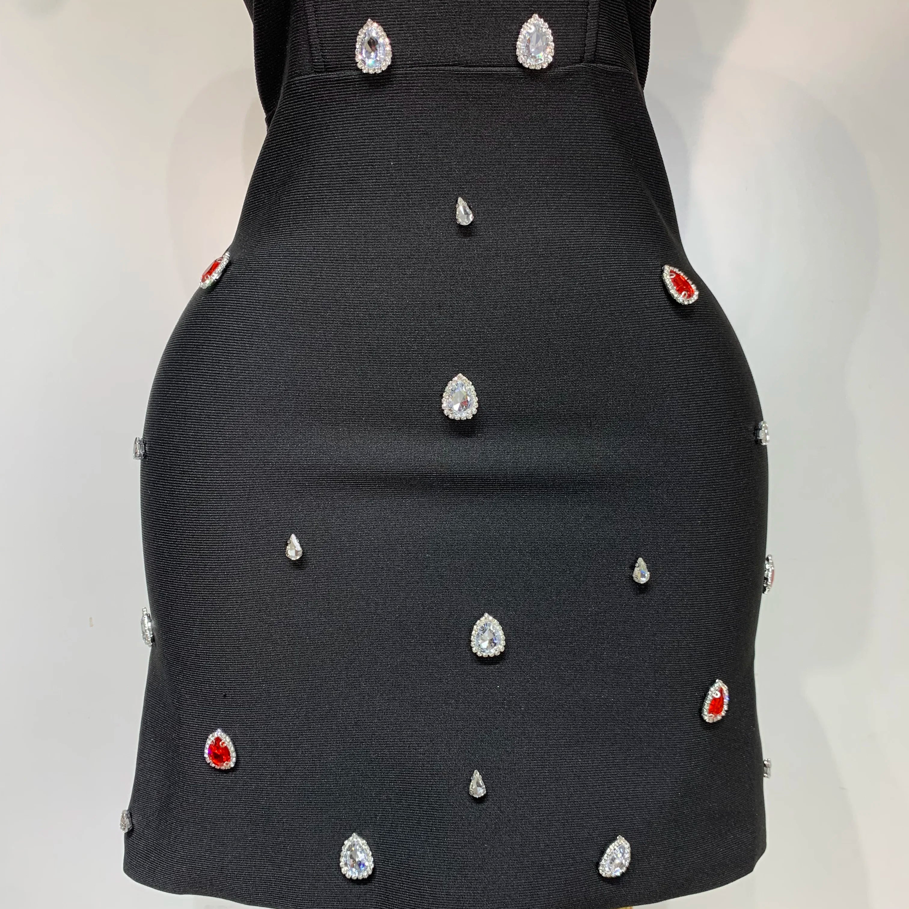 Women Sexy Strapless Colorful Crystal Bodycon Mini Bandage Dress 2025 New Spring Elegant Party Celebrate Birthday Outfit