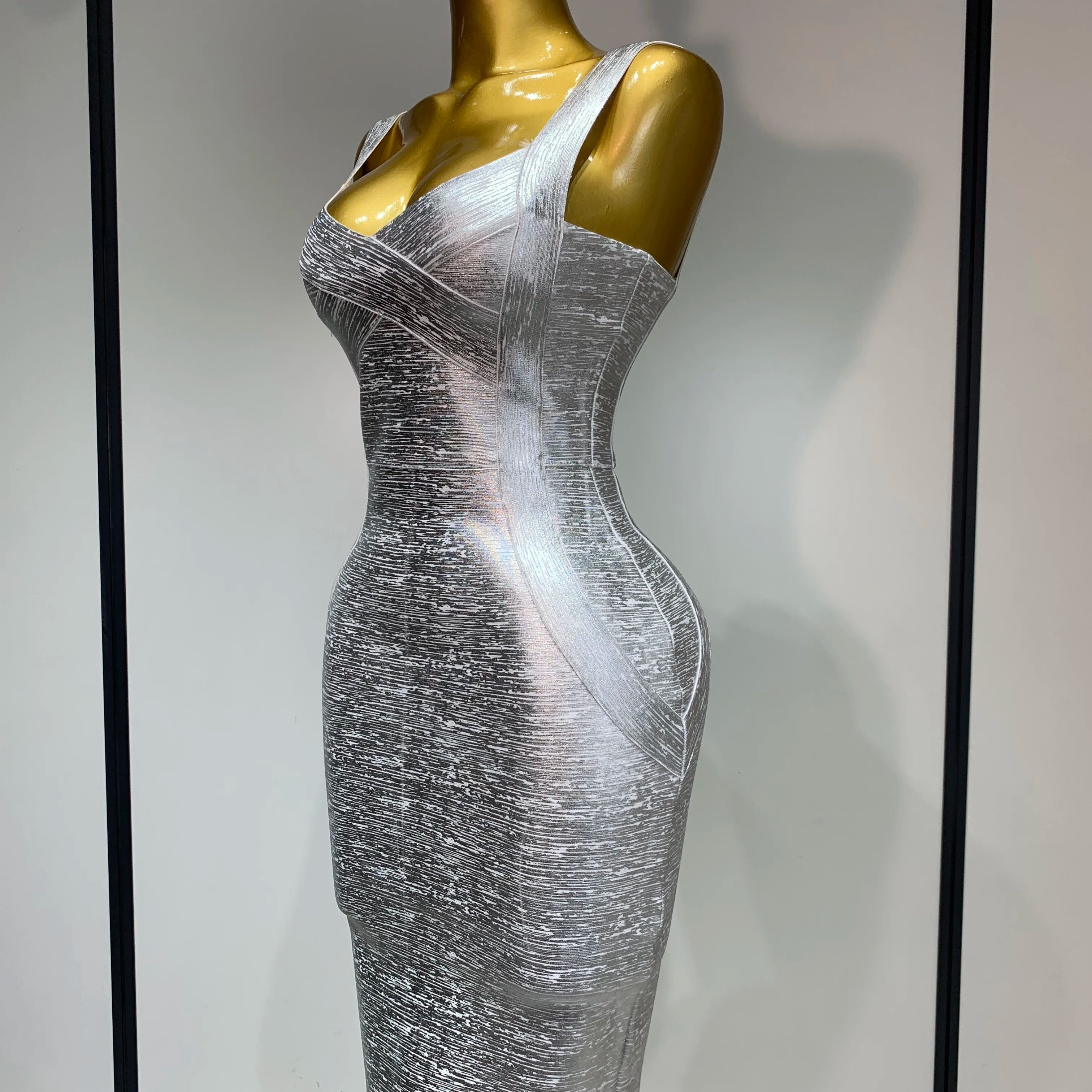 Women Sleeveless Bodycon Bandage Dress Celebrity Elegant Silver Gold Cocktail Party Birthday Dress Vestidos