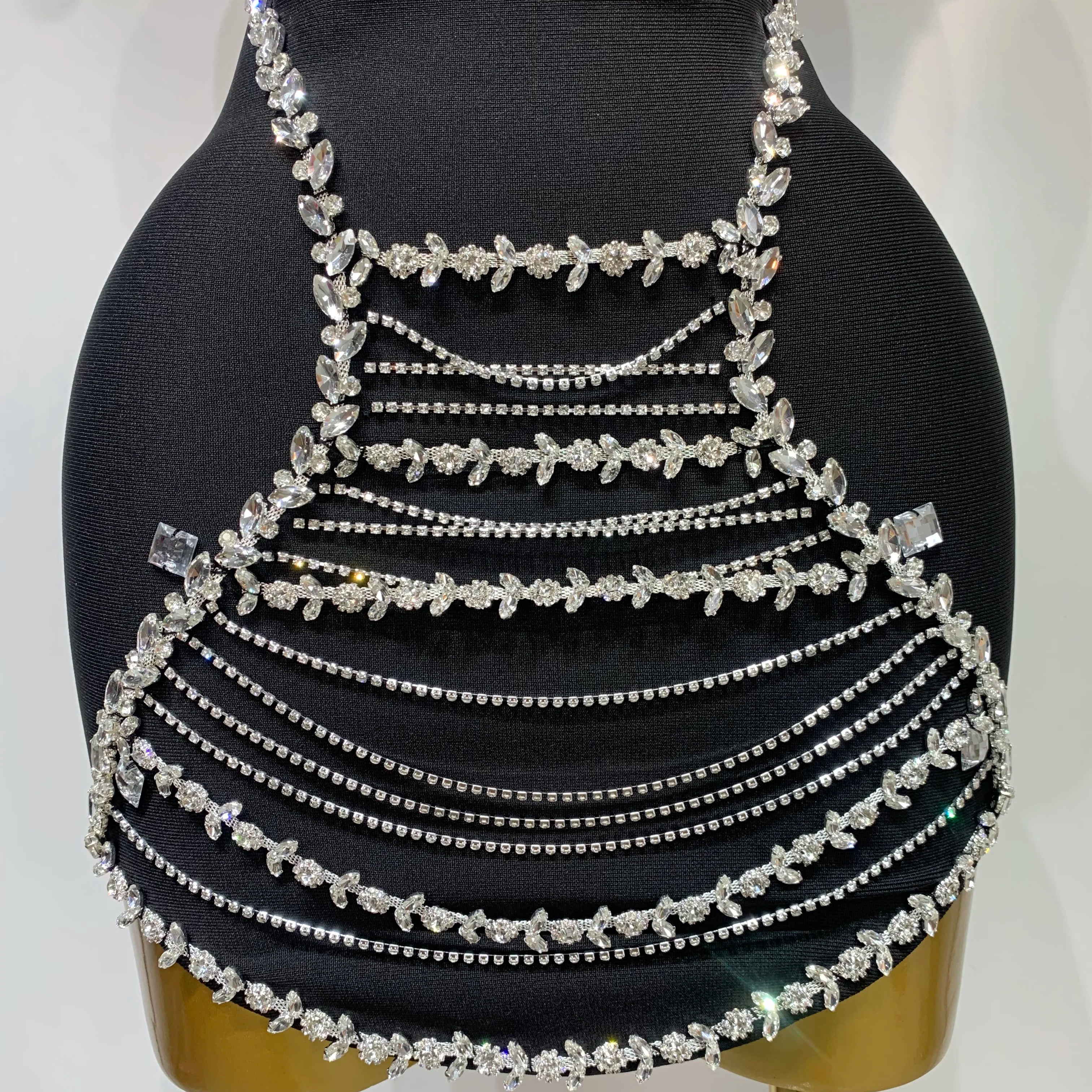 Sparkly Rhinestones Chain Bodycon Strapless Mini Bandage Dress 2025 Women Backless Luxury Birthday Evening Party Club Dresses