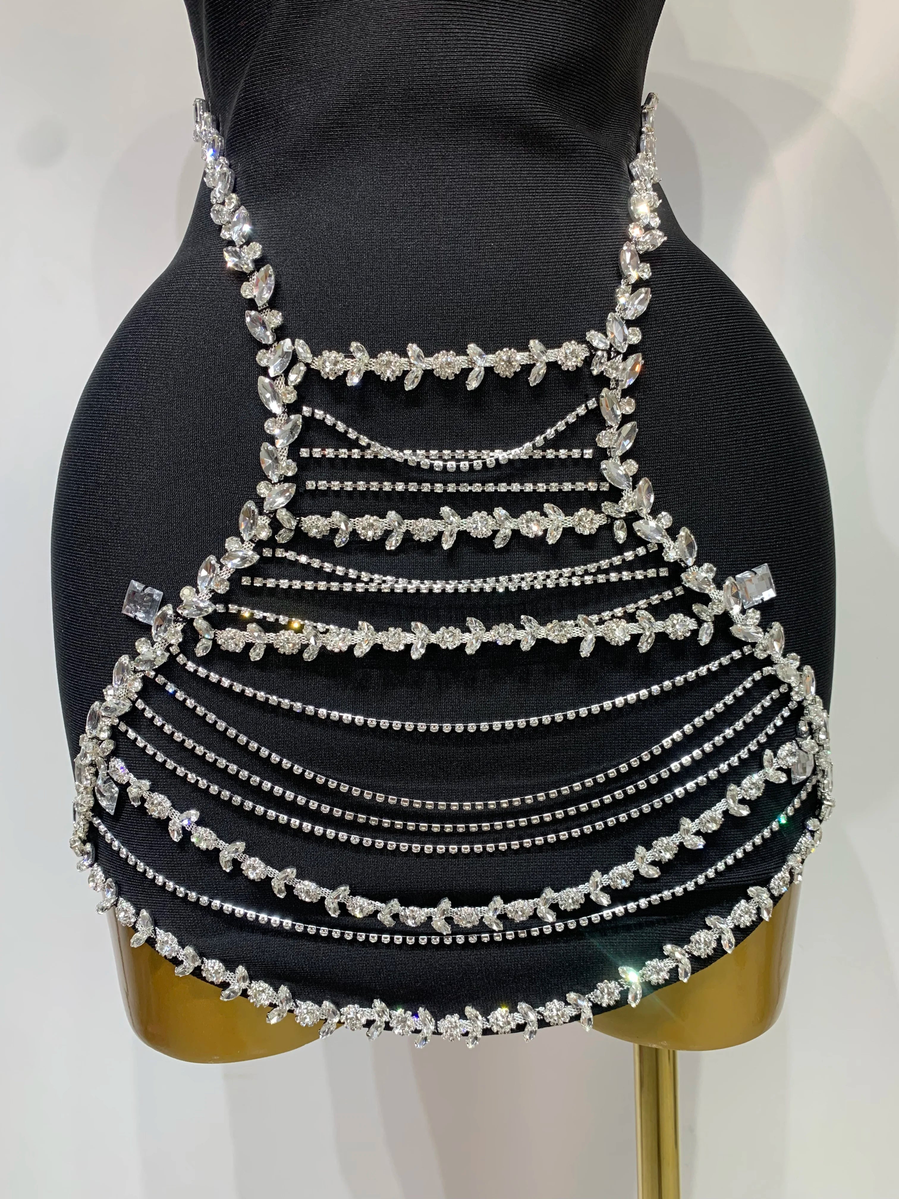 Sparkly Rhinestones Chain Bodycon Strapless Mini Bandage Dress 2025 Women Backless Luxury Birthday Evening Party Club Dresses