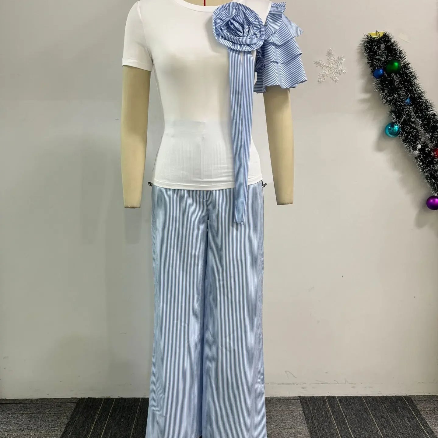 Street Women's Set Short Sleeve T-shirt and Striped Floral Splicing Romper Wide Leg Pants Elegant Two 2-Piece Set Outfit