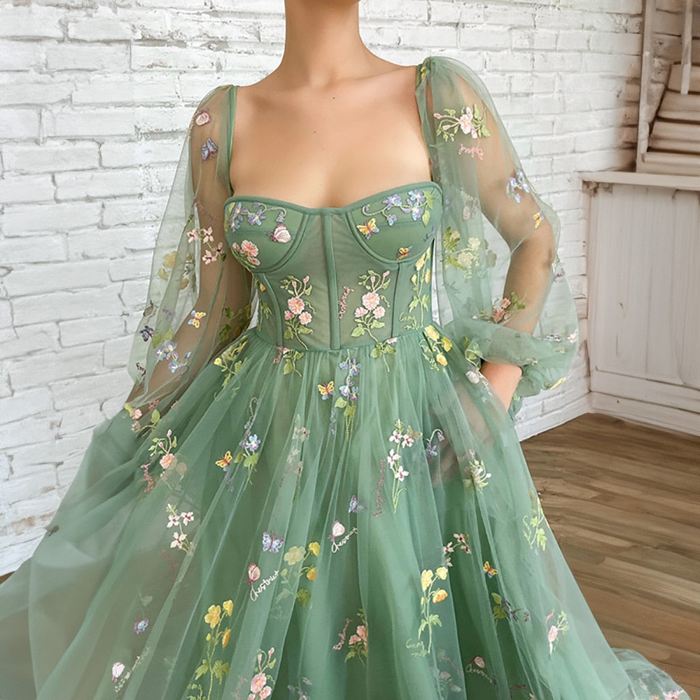 Elegant Homecoming Dresses Square Neck Appliques Gorgeous Puff Sleeves Evening Dresses Lace Up vestidos de graduación picture color