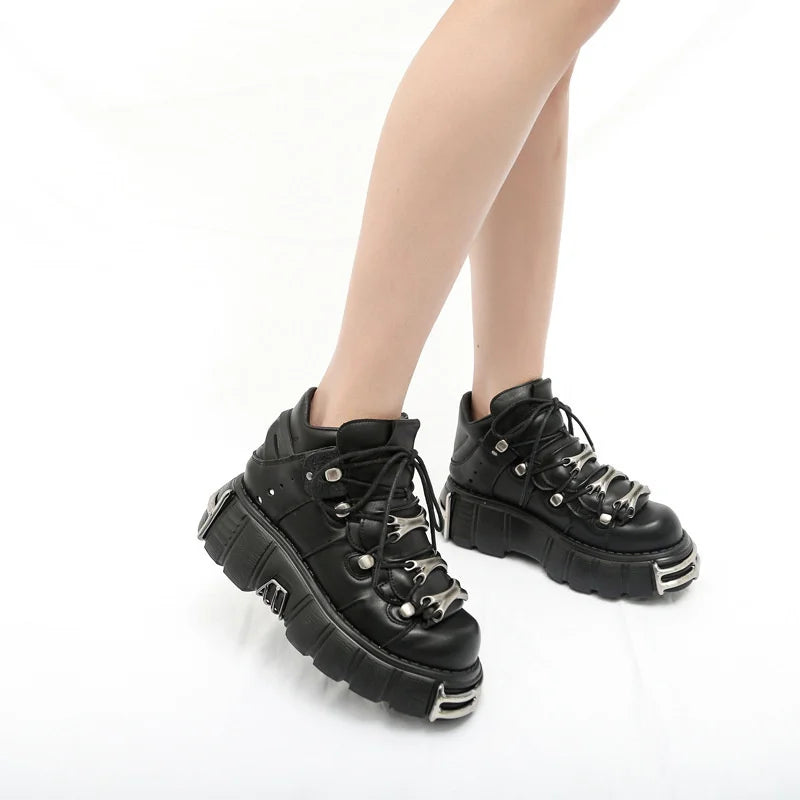 Punk Style Women Black Platform Shoes Metal Decor Lace-up Woman New Rock Boots Gothic Black Leather Women Sneakers Botas 2025