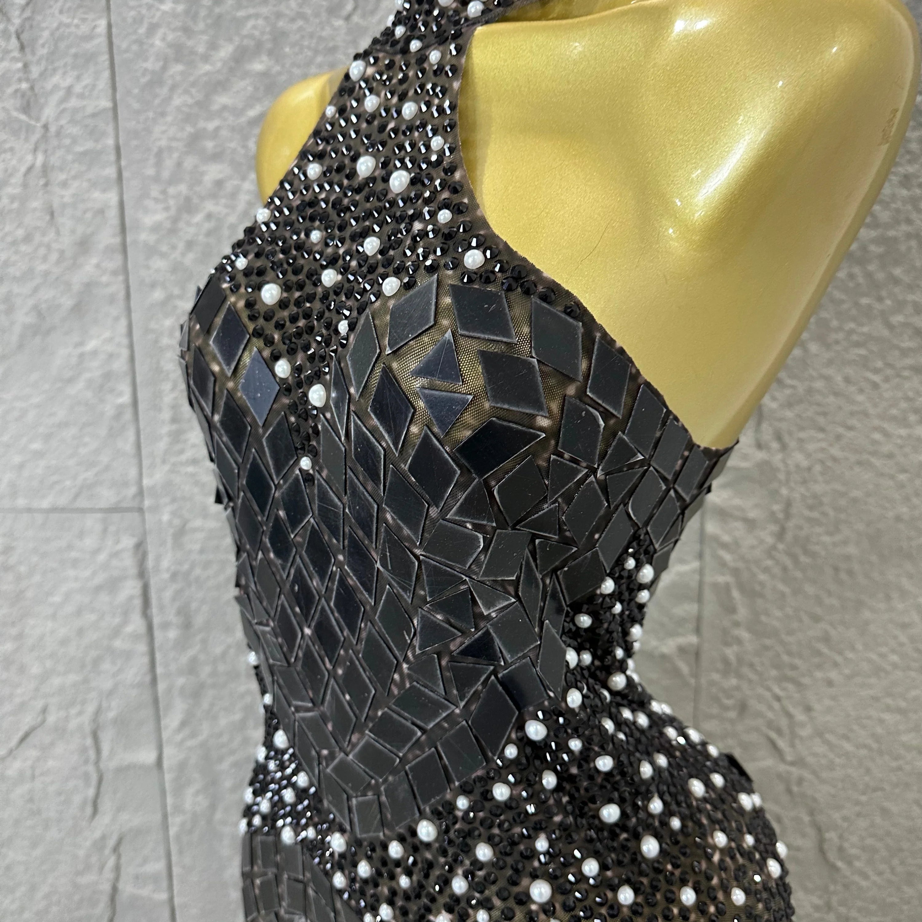 Luxury Gold Halter Neck Mini Dress Diamond Mirror Pearl Beaded Bodycon Nightclub Party Clubwear Outfit