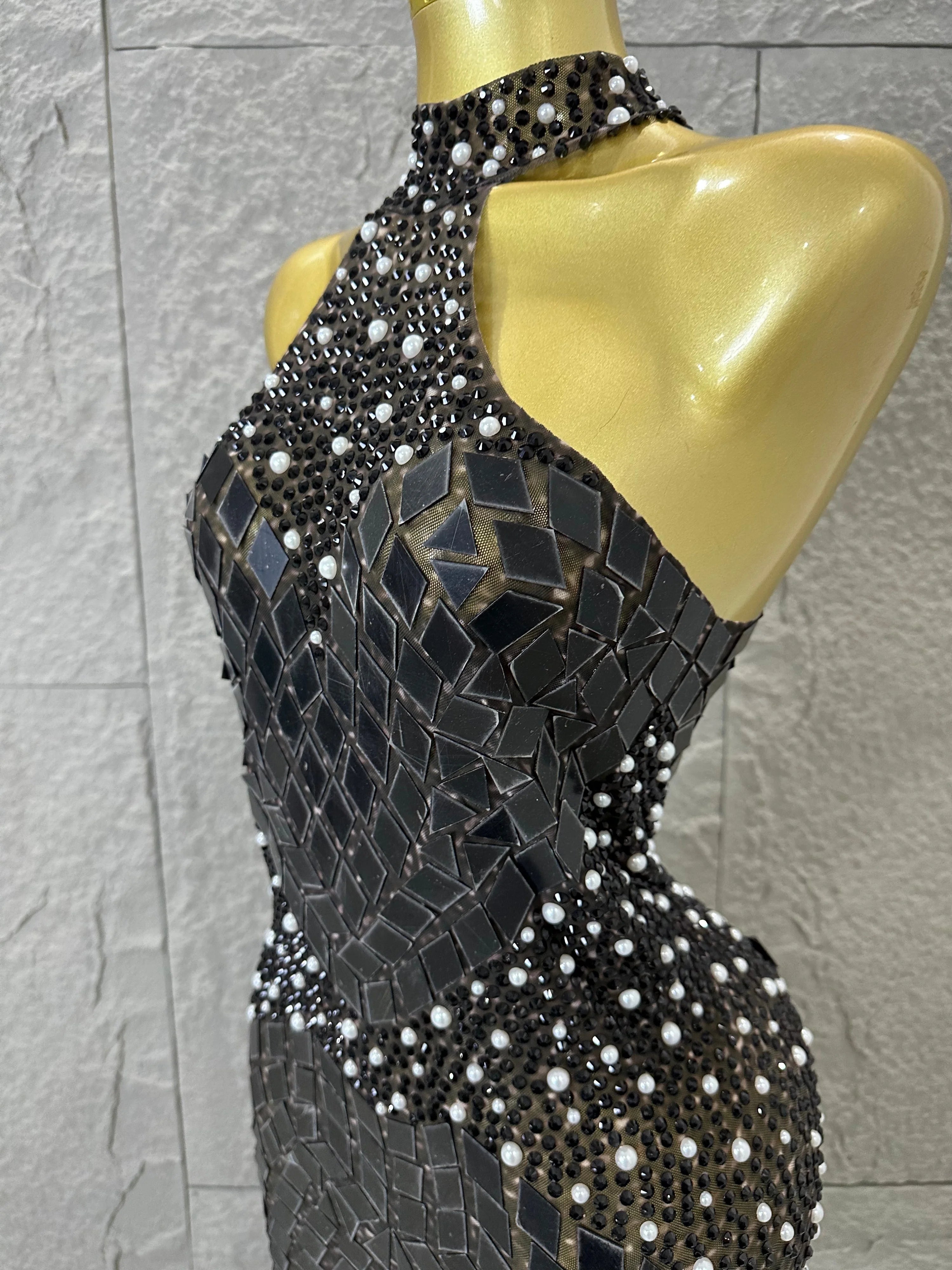 Luxury Black Gold Red Halter Neck Bandage Mini Dress Diamond Mirror Pearl Embellished Bodycon Formal Evening Gown