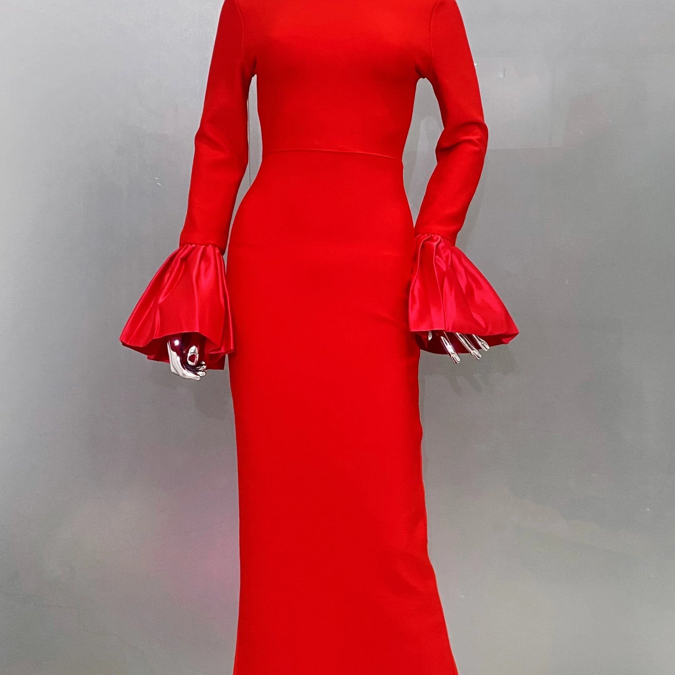 STOCK Shining Diamonds Neck Flare Sleeve Black Long Bandage Dress Elegant Woman Evening Party Dress Cocktail Party Outfit Red