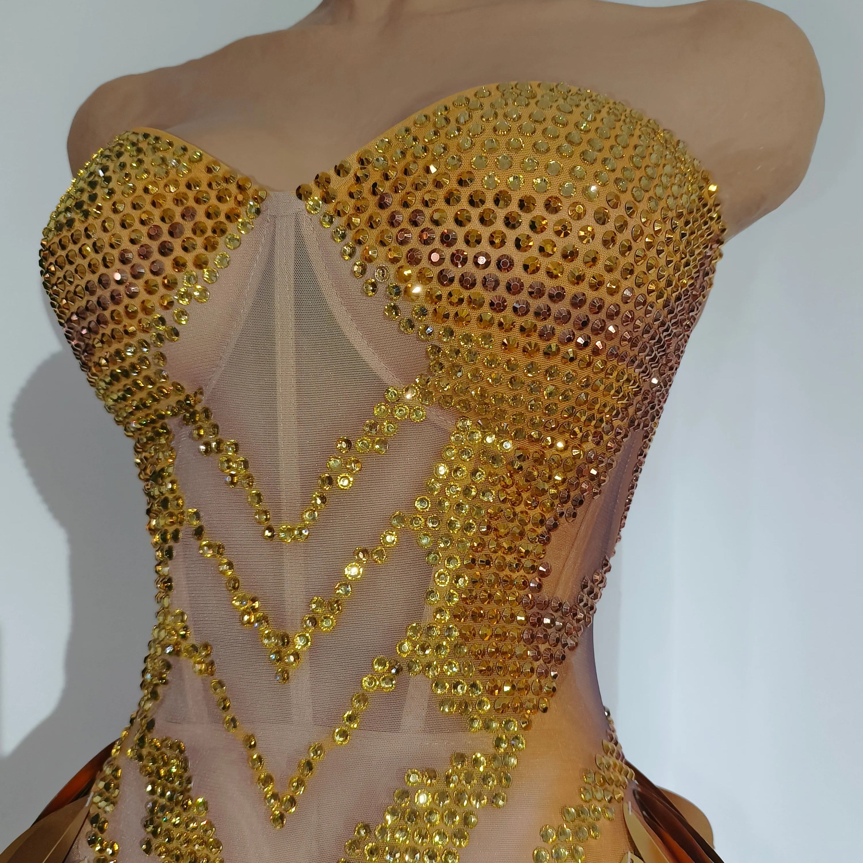 Luxurious Gold Strapless Dress Women Sexy Sheer Mesh Full Crystal Beaded Leaf Form-Fitting Mermaid Formal Event Party Costume