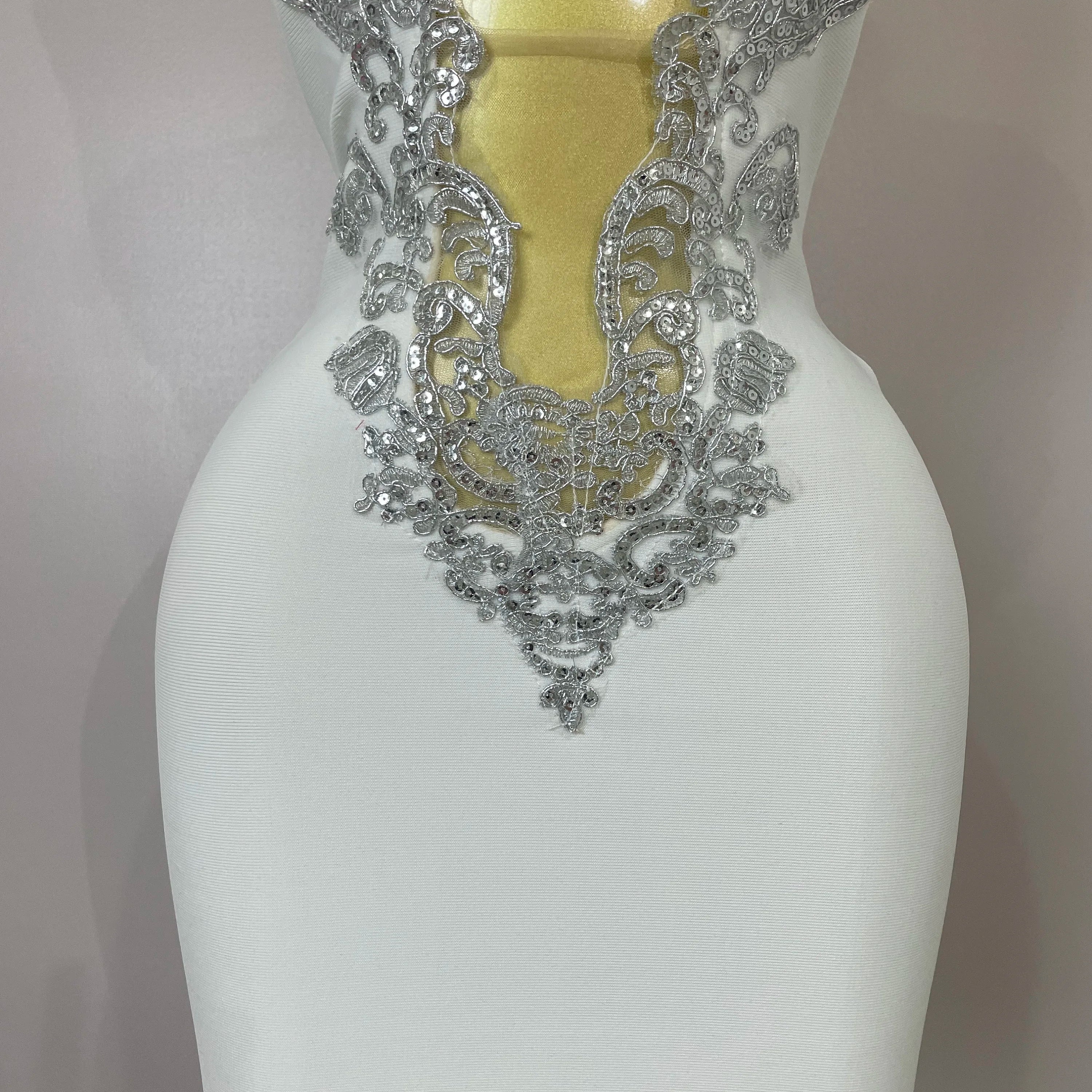 Sexy Silver Sequin White V Neck Cut Out Short Bandage Dress Women 2025 New Elegant Luxury Birthday Party Club Wedding Vestidos