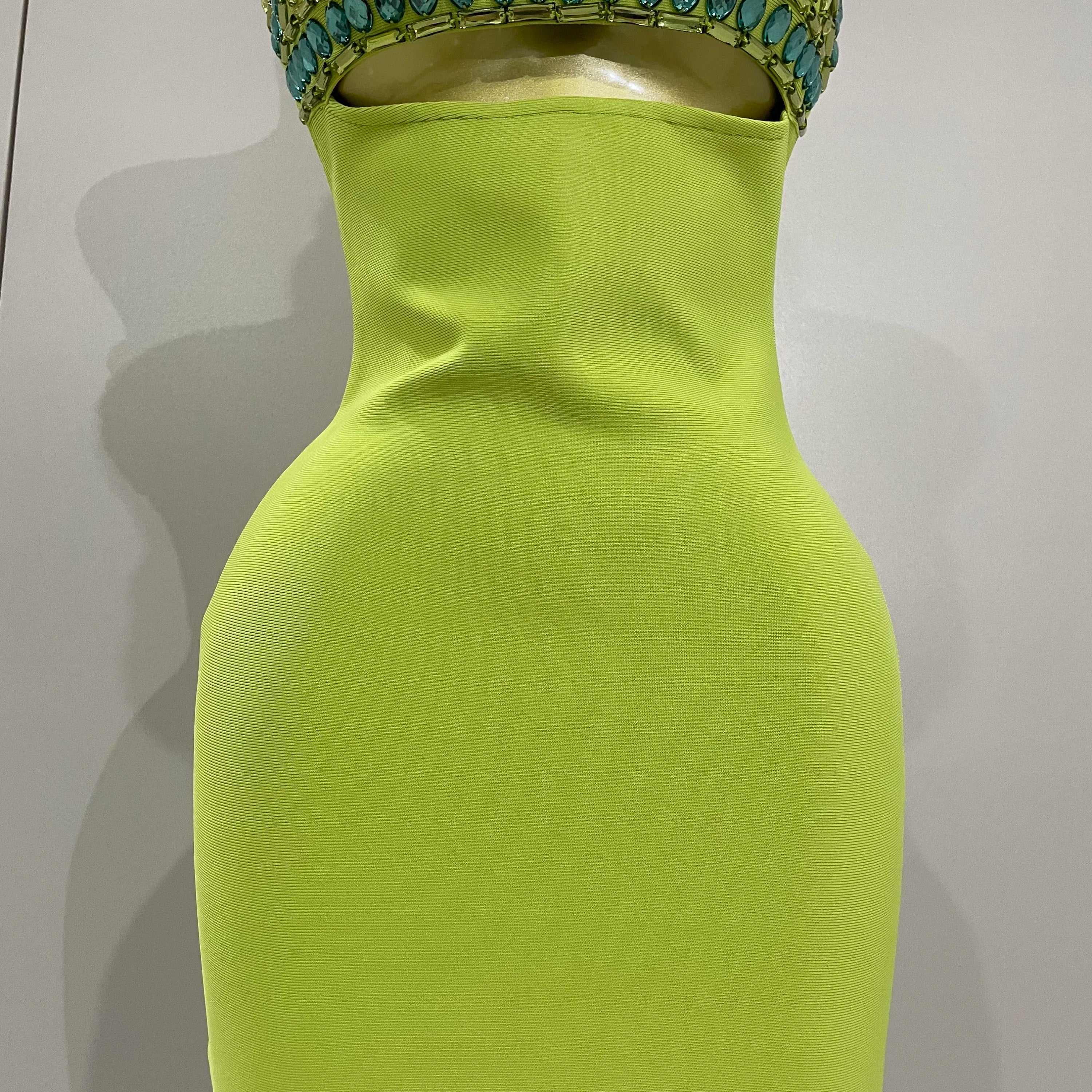 2025 Luxury Sexy Strapless Sparkly Diamond Cut Out Bodycon Bandage Dress Women Celebrity Elegant Evening Party Birthday Outfit
