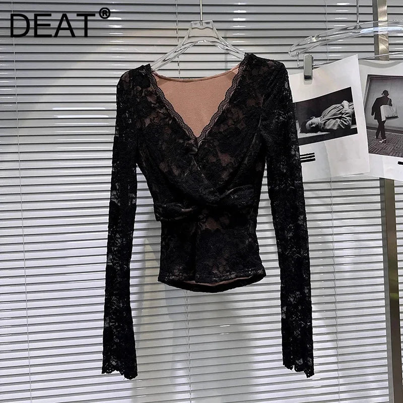 Winter New Fashion New V-neck Lace Patchwork Knot Lined Small Shirt For Women Slim Fit Versatile Tops Female 11A07612