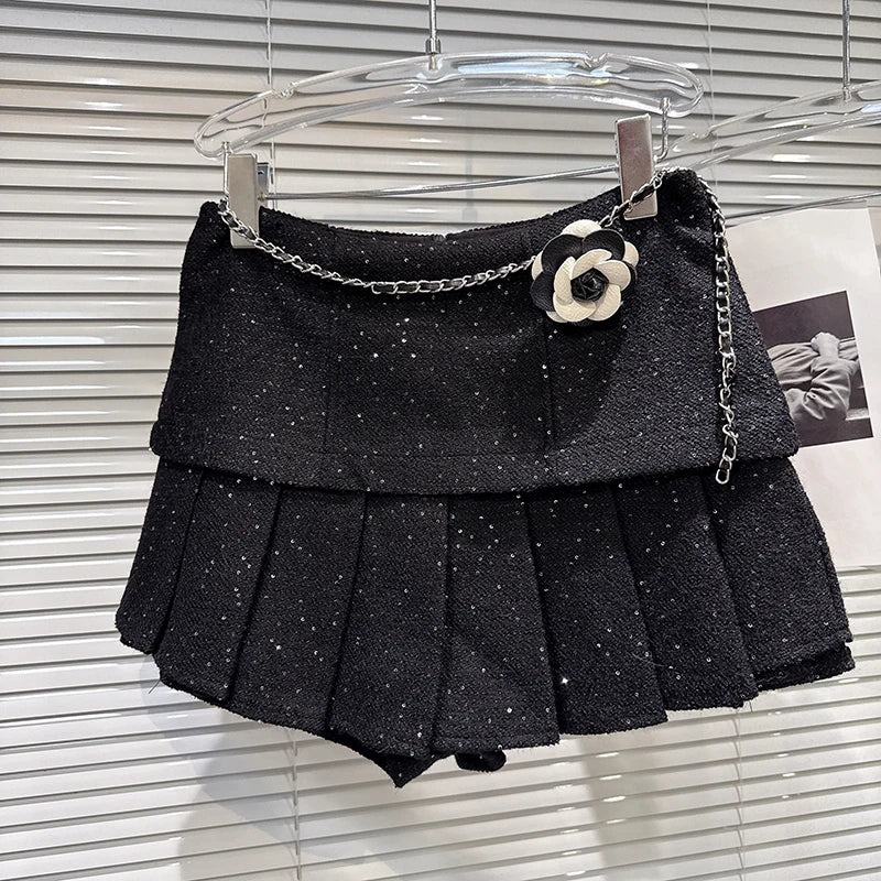 Winter New Style Fashion Back Zipper Design Contrast Color Short Tops For Women Chain Cake Skirt Female 11A07648 only Black Skirt
