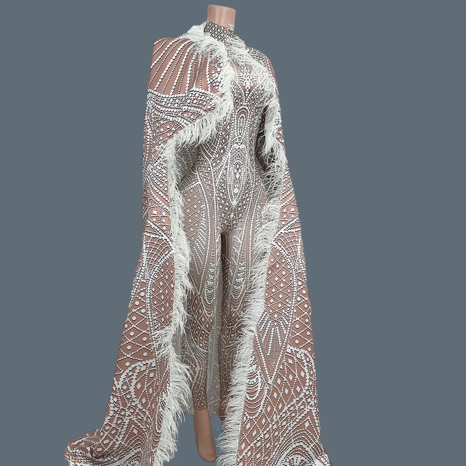 Fashion White Printed Tight Jumpsuit with Feather Long Cloak Unisex Stage Performance Dance Costume Set for Men And Women Xuenv
