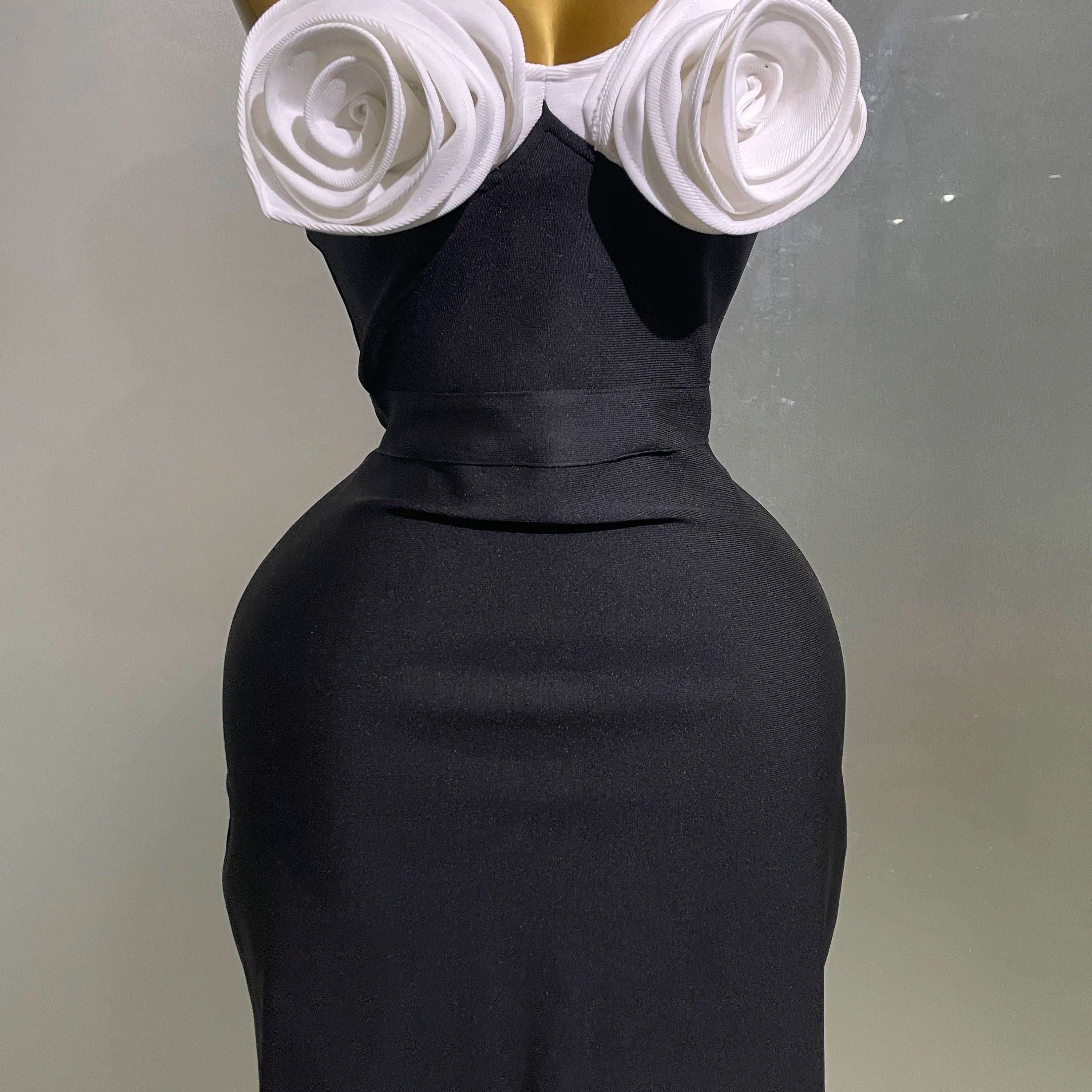 Women 2025 New Celebrity Sexy Sleeveless 3D Flower Patchwork Mini Bodycon Bandage Short Dress Elegant Evening Club Party Dress