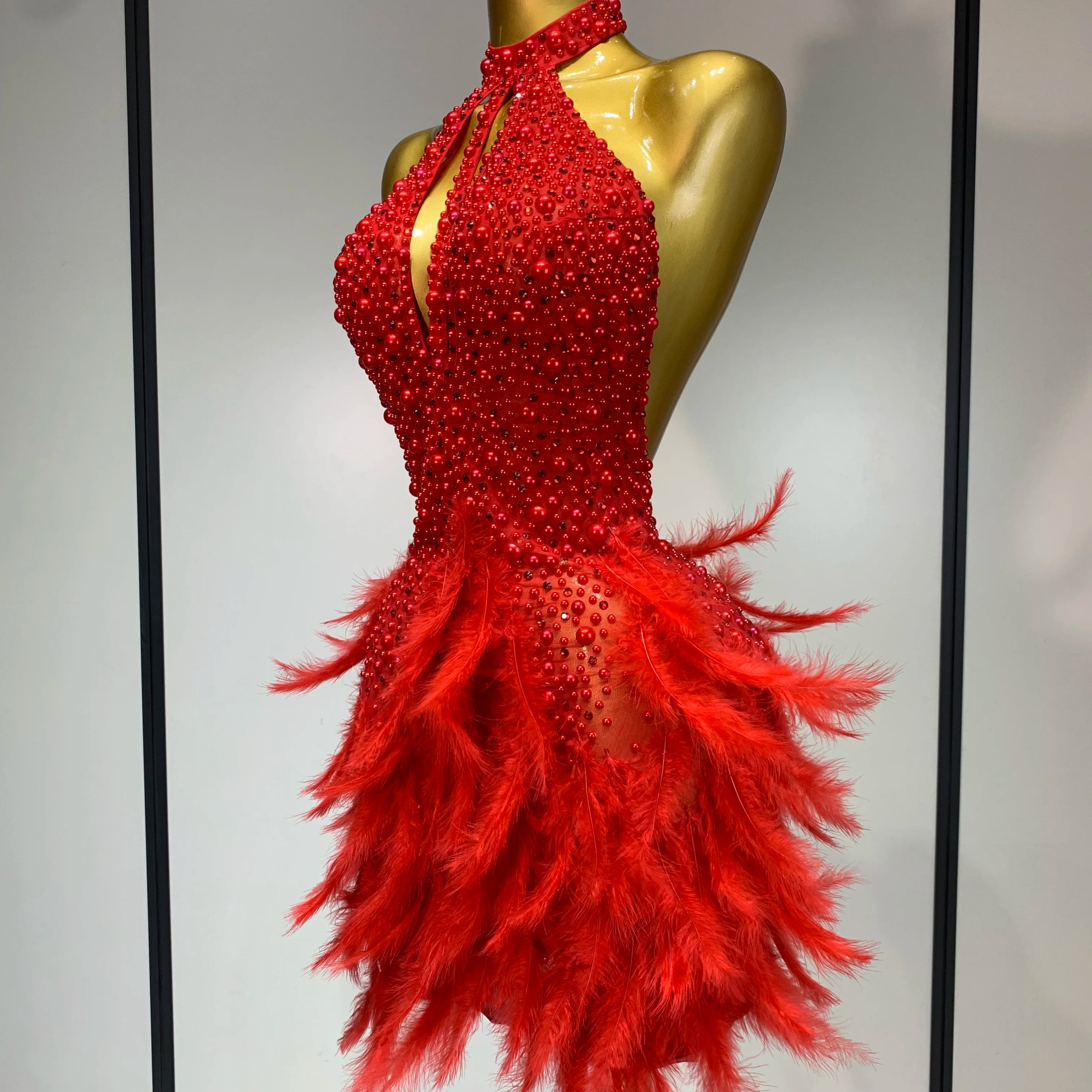 Luxury Rhinestones Pearls Halter Backless Short Feathers Dress Women Sexy Celebrate Birthday Dress Performance Dance Costume