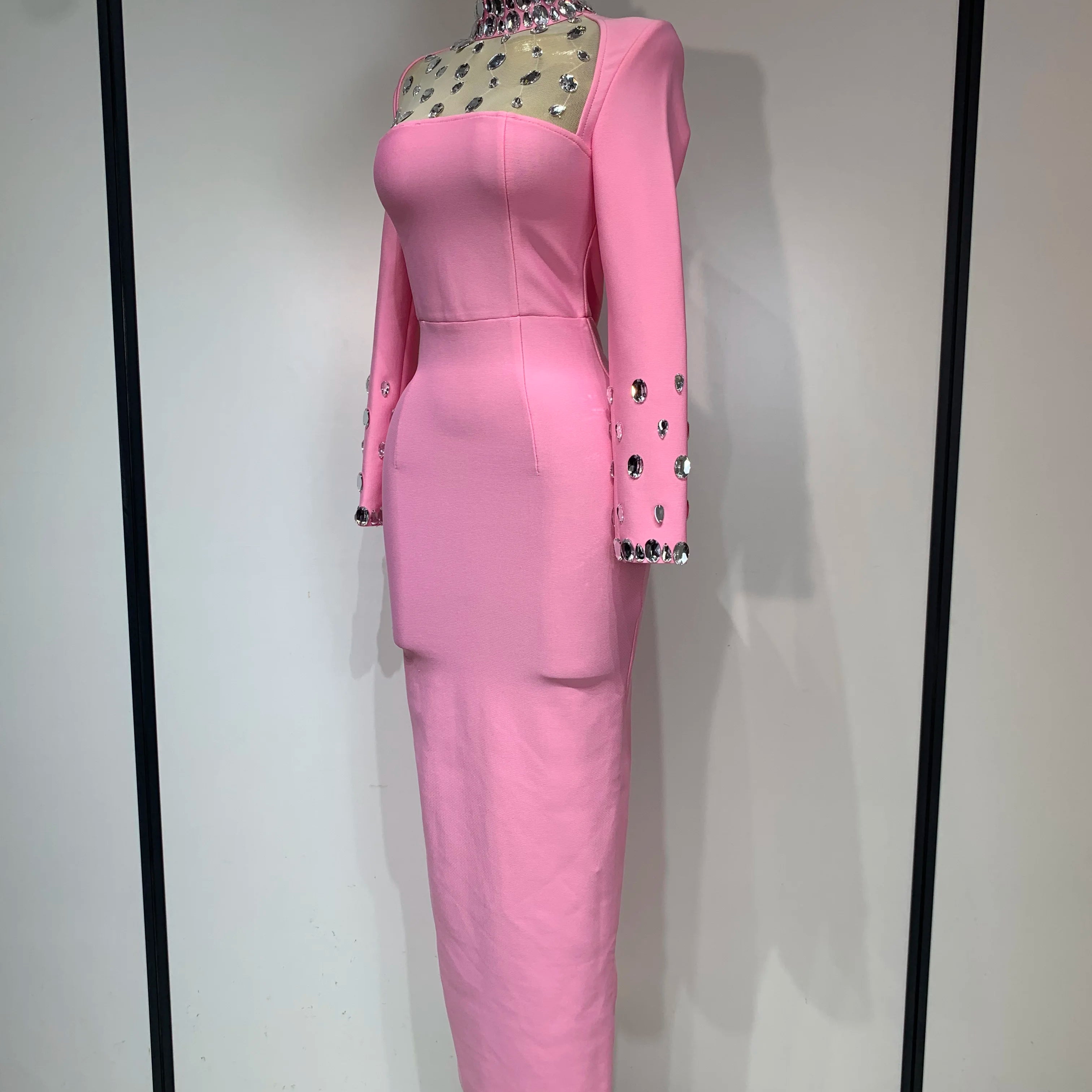 2025 Luxury Birthday Dresses Diamond Long Sleeve Pink Bodycon Bandage Dress Women Wedding Evening Prom Gowns