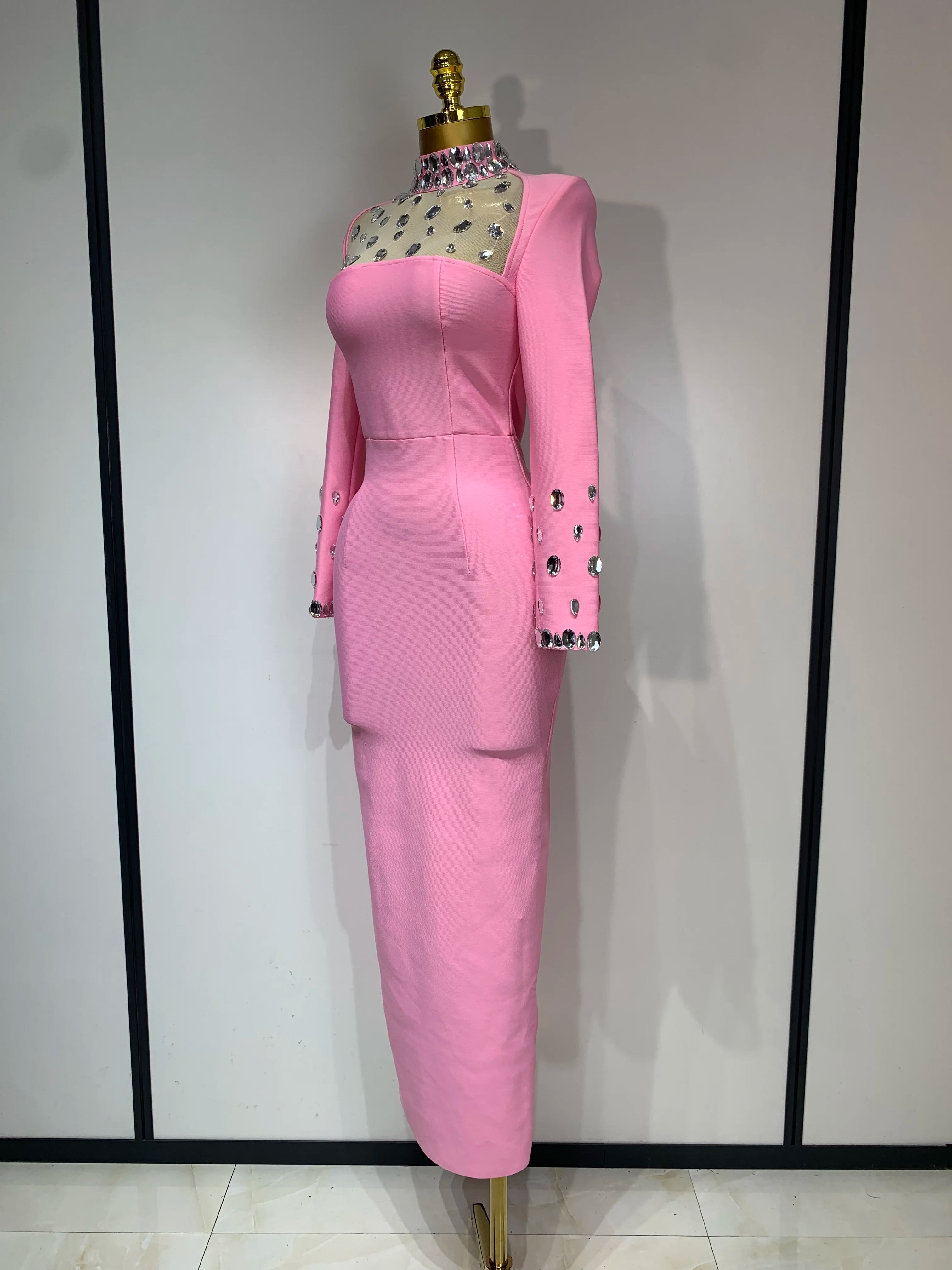 2025 Luxury Birthday Dresses Diamond Long Sleeve Pink Bodycon Bandage Dress Women Wedding Evening Prom Gowns