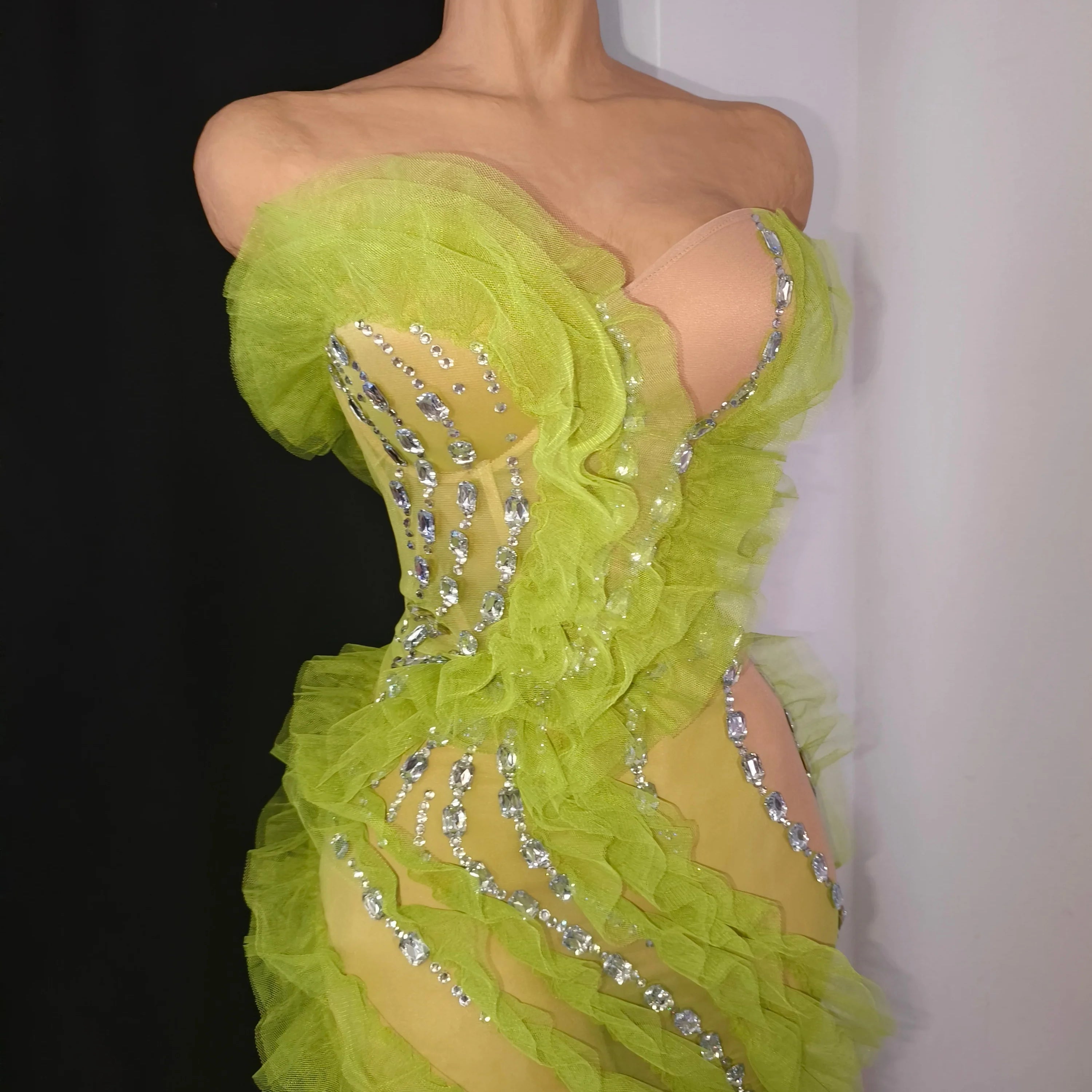 Luxury Green Sheer Mesh Ruffle Dress Neck Crystal Rhinestone Trim Cut Out Slim Fit Evening Wedding Guest Cocktail Party Dress