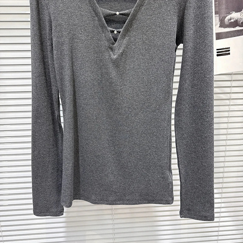 Winter New Fashion V-neck Hollow Design Solid Color Shoulder Pad Long Sleeve T-shirt Women's Solid Color Top 11A07645