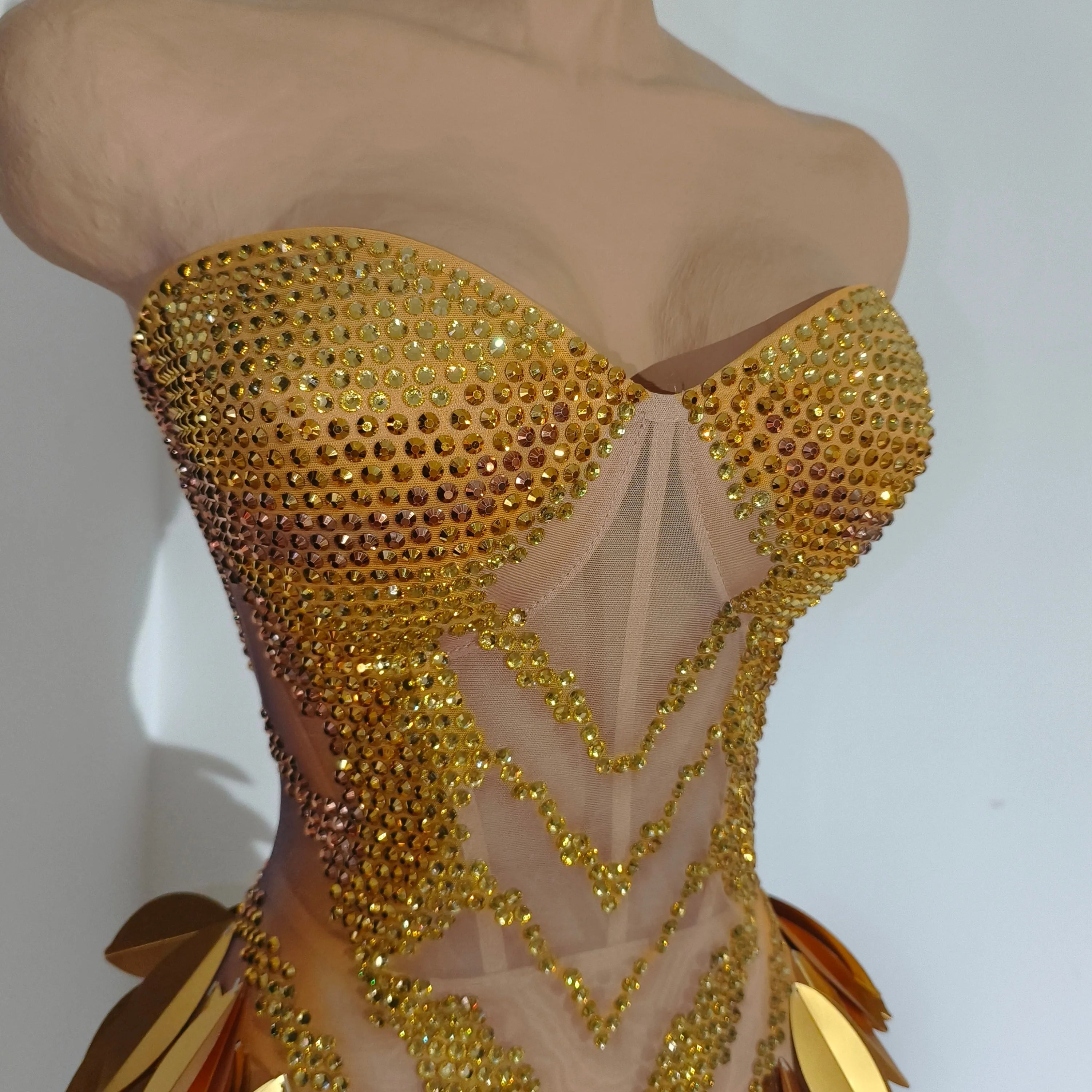 Luxurious Gold Strapless Dress Women Sexy Sheer Mesh Full Crystal Beaded Leaf Form-Fitting Mermaid Formal Event Party Costume