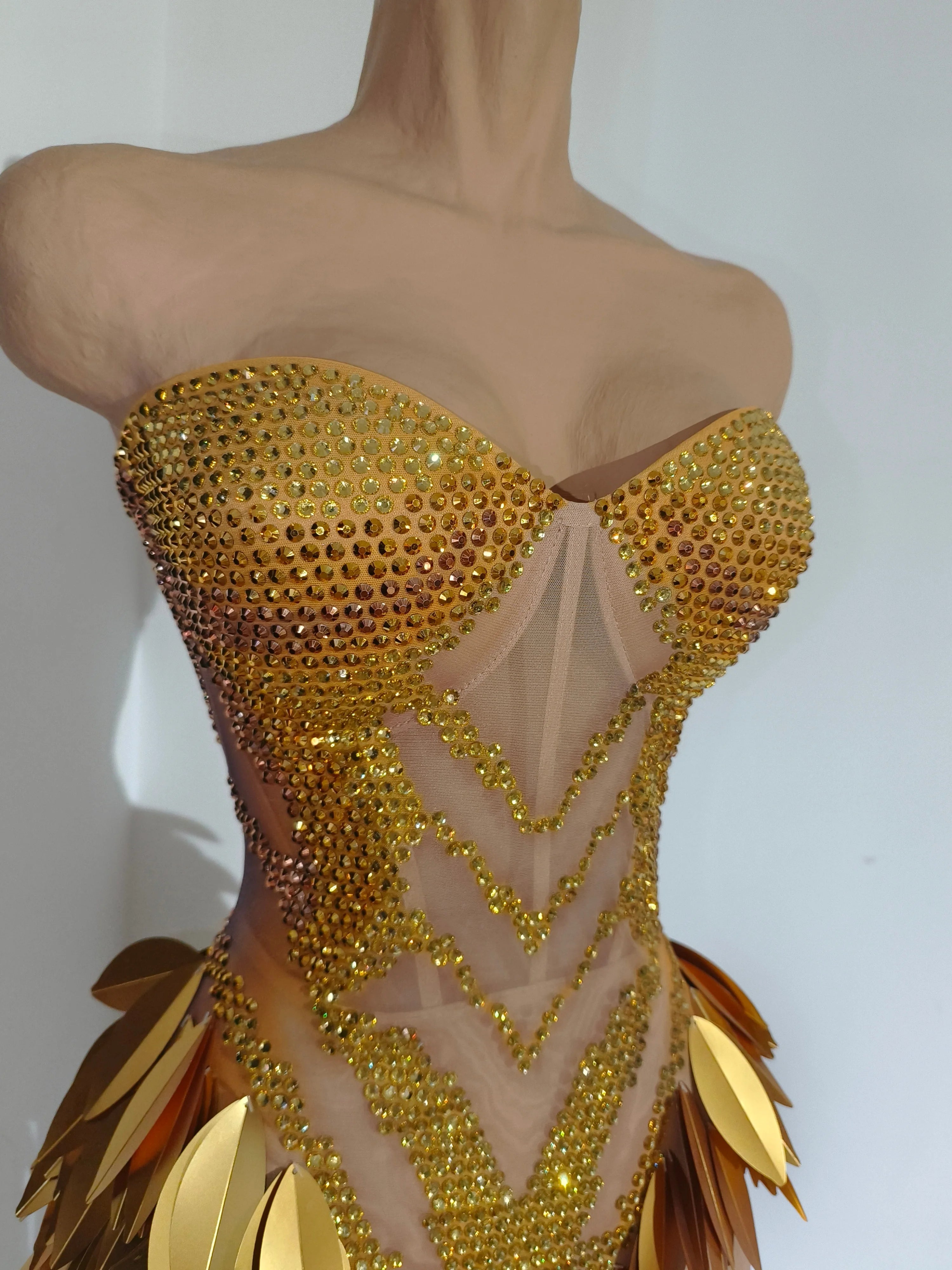 Luxurious Gold Strapless Dress Women Sexy Sheer Mesh Full Crystal Beaded Leaf Form-Fitting Mermaid Formal Event Party Costume