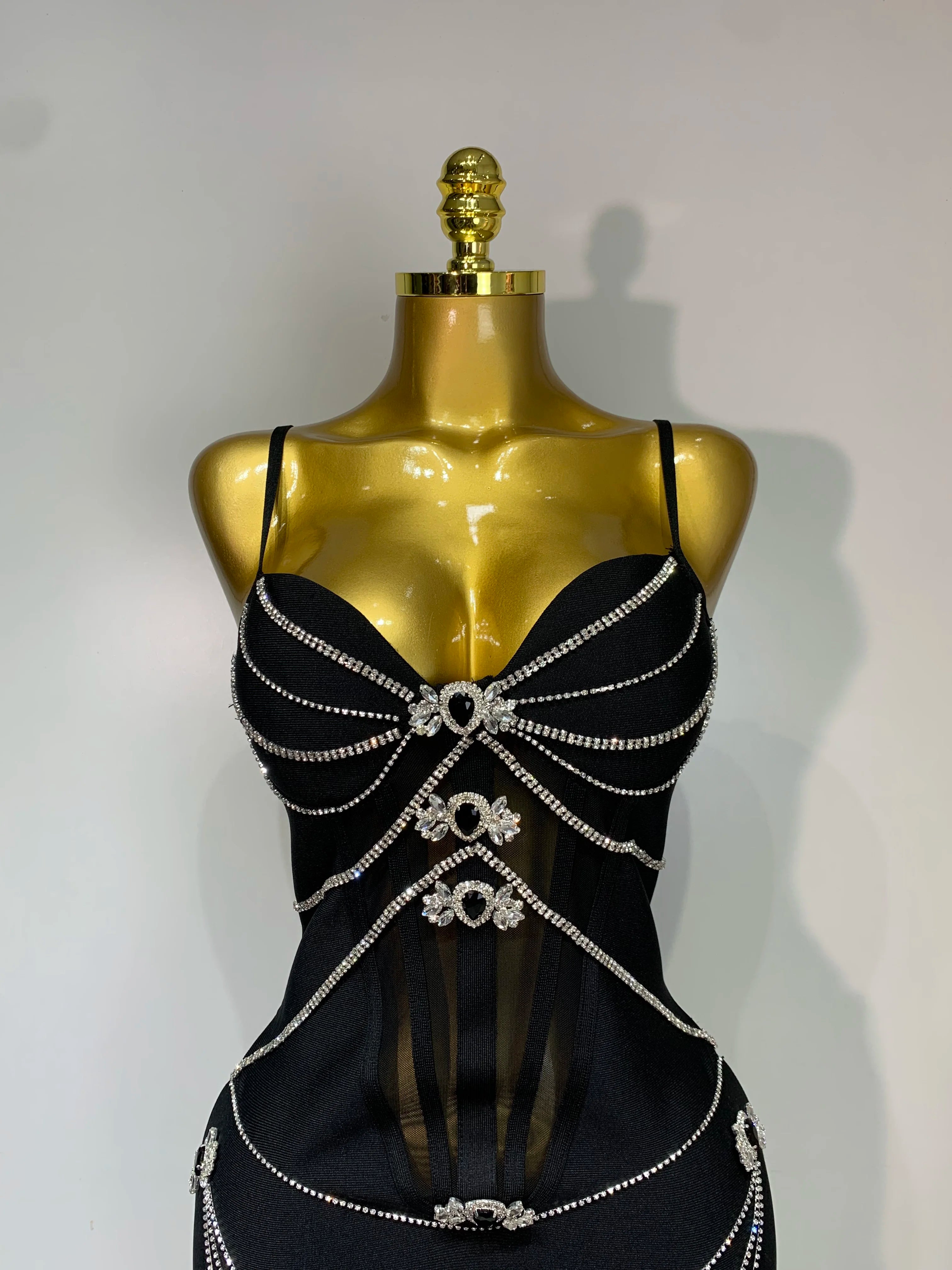 2025 New Spaghetti Strap Bodycon Bandage Dress Women Sexy Sparkly Beading Club Evening Party Birthday Dresses Wedding Guest Gown