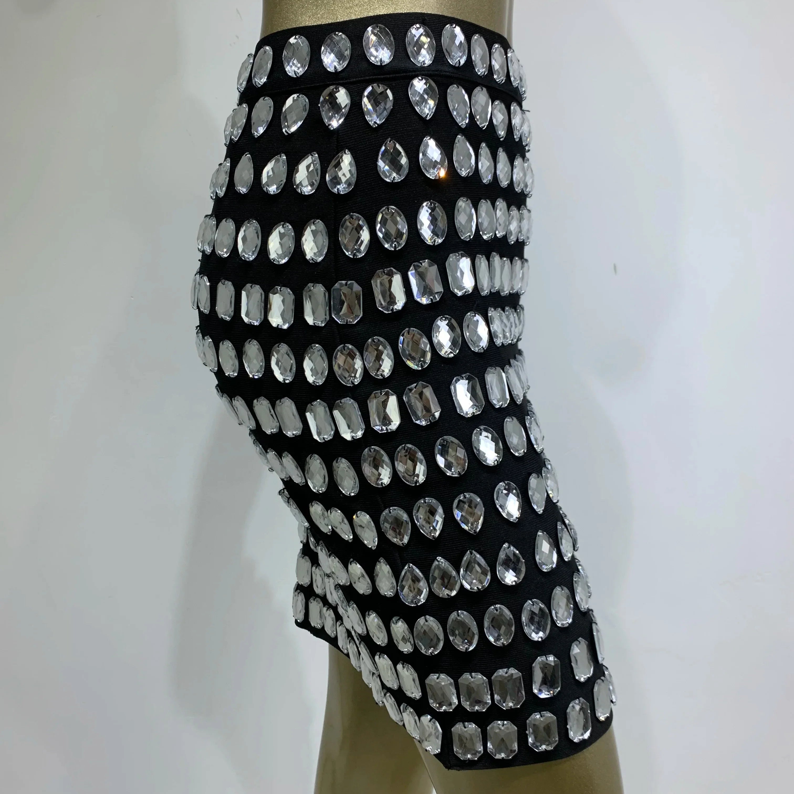Women Celebrity Beading Rhinestone Black Mini Bodycon Bandage Skirt Designer High Waist Party Office Lady Elegant Skirt