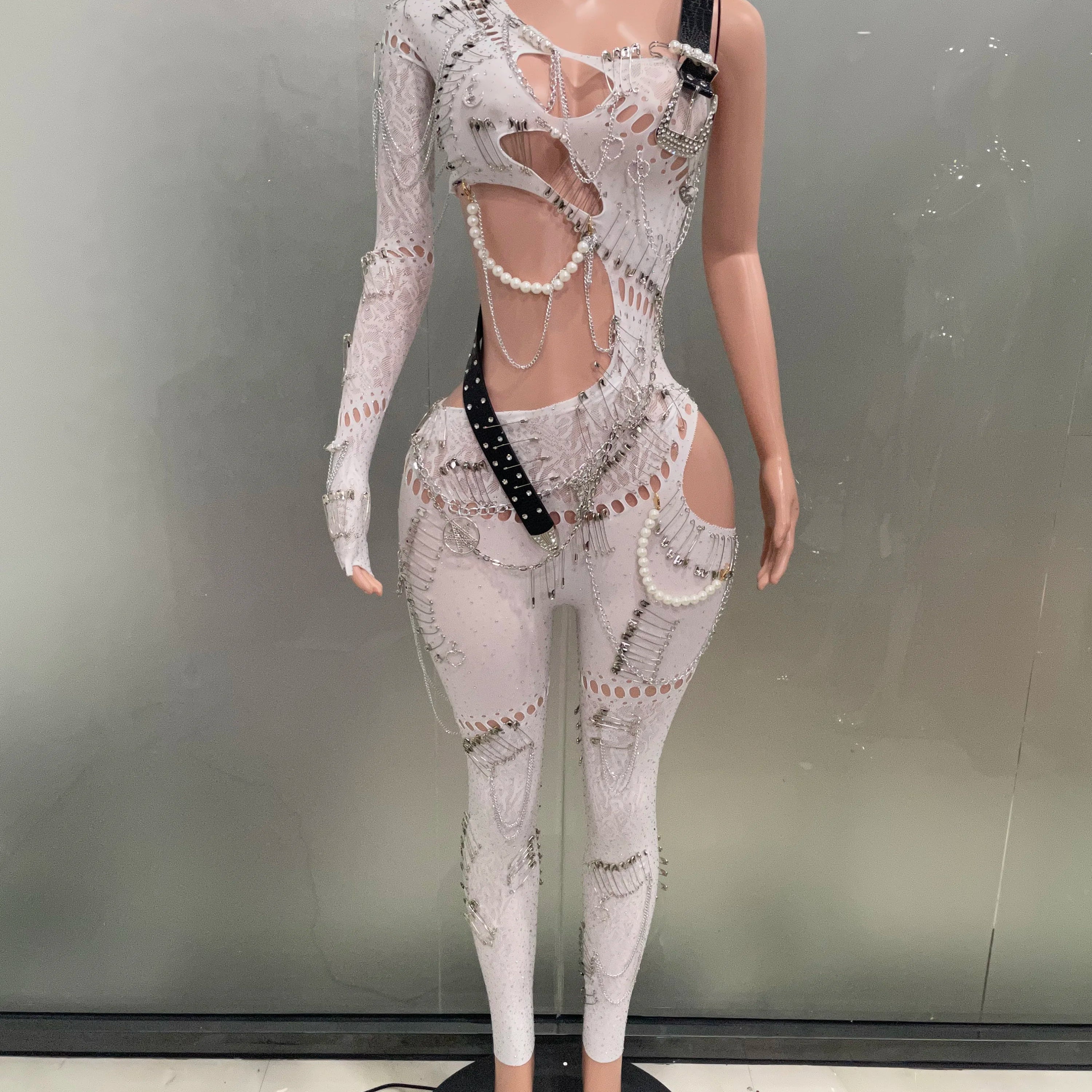 Sexy Shining Pearl Chain One Shoulder Hollow Out Jumpsuit 2025 New Women Birthday Party Nightclub Singer Performance Stage Wear WHITE