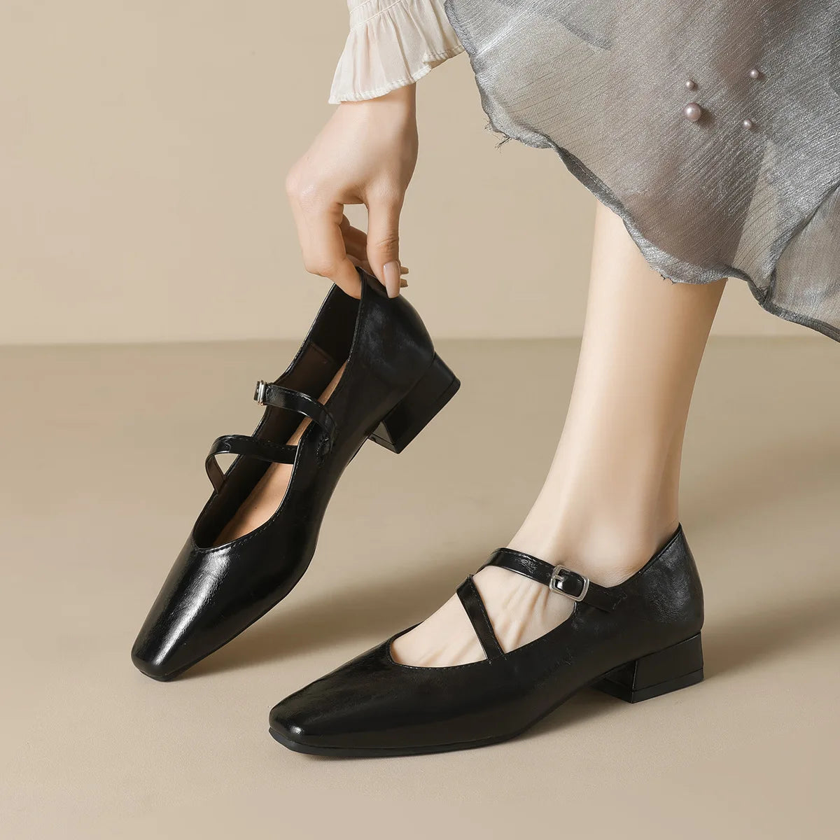 New spring women's outerwear shoes Square toe design Mary Jane shoes Ladies casual high heels Work boat shoes Large sizes 41-43