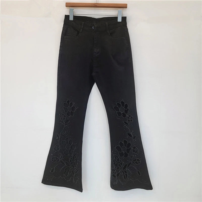 New Fashion Heavy Industry Rhinestone Versatile Jean For Women High Waist Floral Hollow-out Flared Denim Pant 11A07875 Black