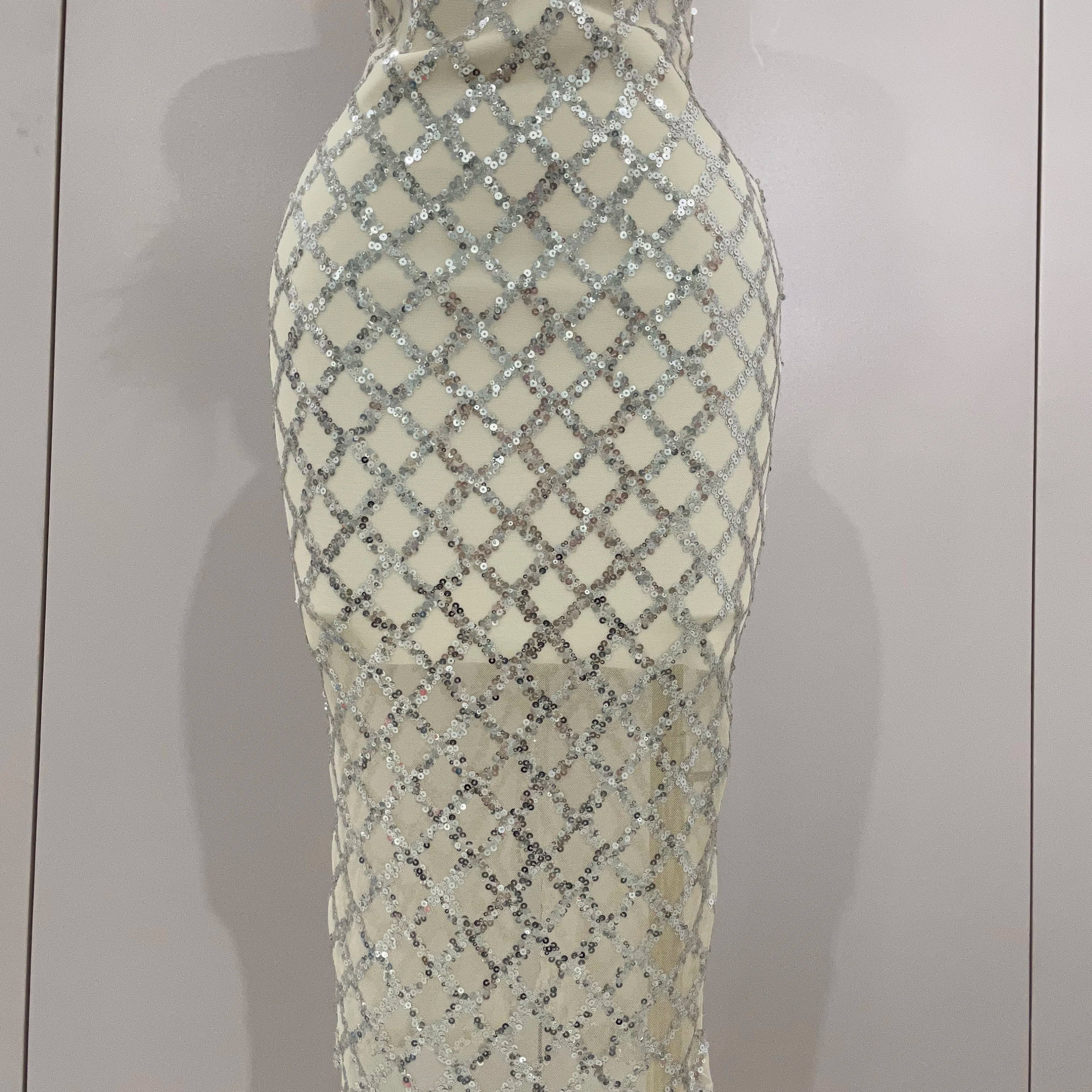 2025 New Shinning White Feathers Sequins Straples Bodycon Dress Women Fashion Celebrate Luxury Birthday Party Cocktail Dress