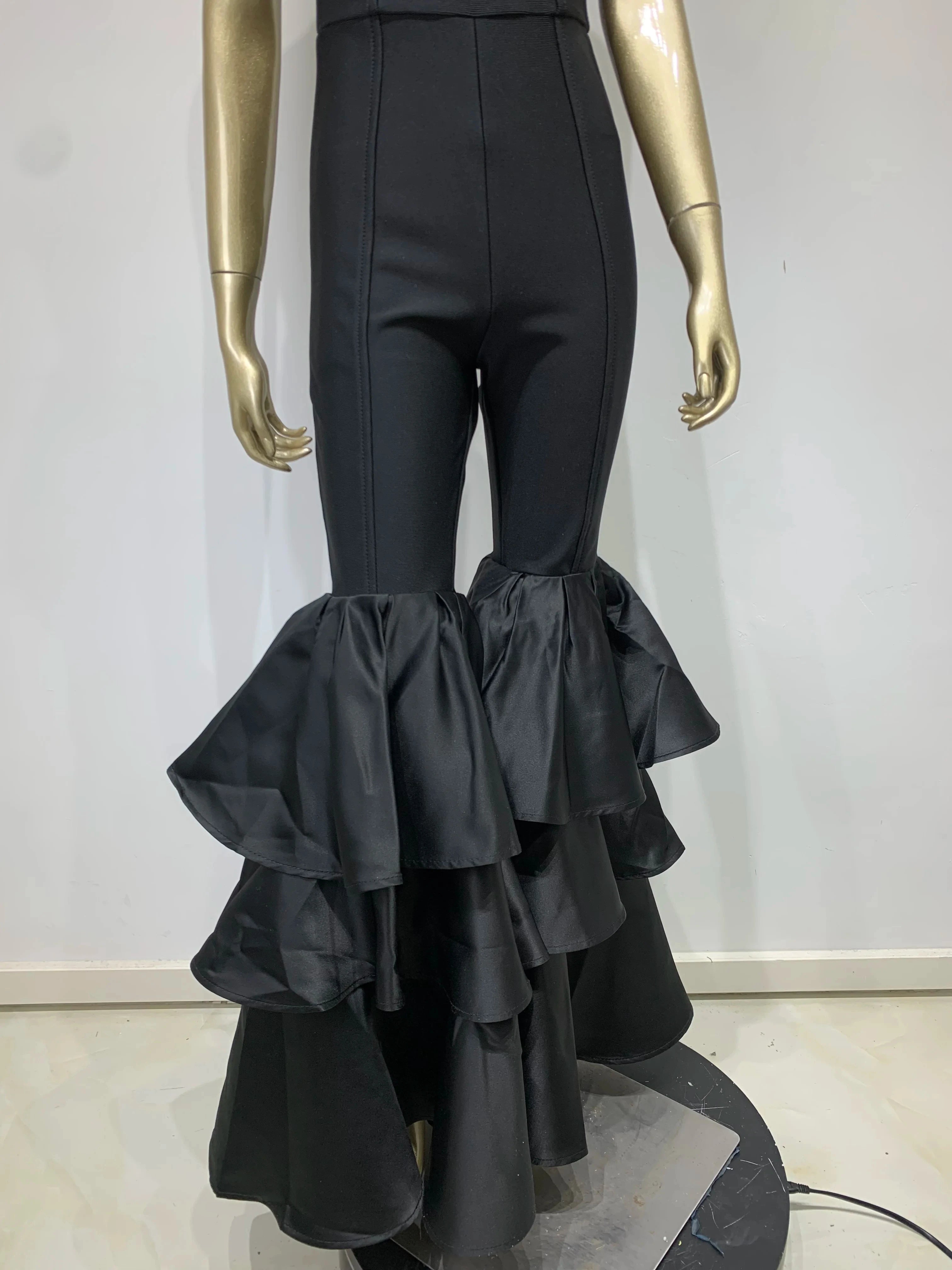 Chic Women Luxury Sexy Strapless Ruffles Bodycon Flare Black Bandage Jumpsuit 2023 Celebrity Designer High Street Rompers