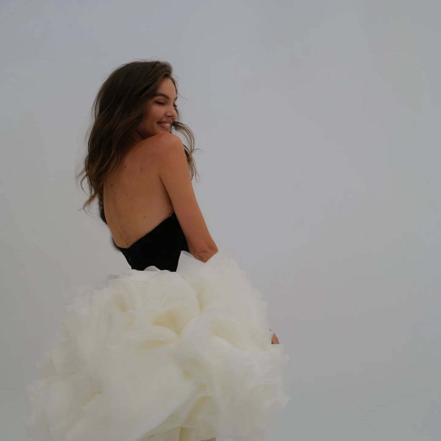 2025 White Falbala Strapless Puffy Mini Dress Sweet Woman Birthday Party Vestido Stage Performance Costume