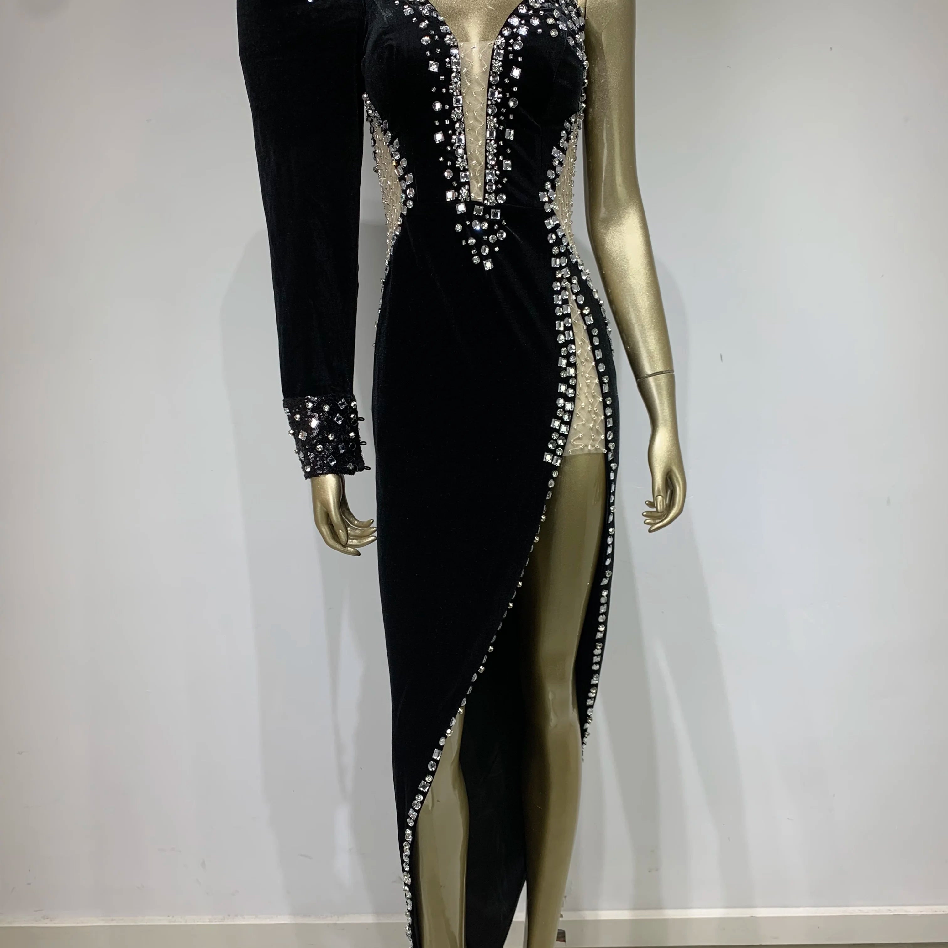 Women Winter Sexy One Shoulder Long Sleeve Beading Diamonds Maxi Long Gowns Dress Elegant Celebrity Evening Party Club Dress