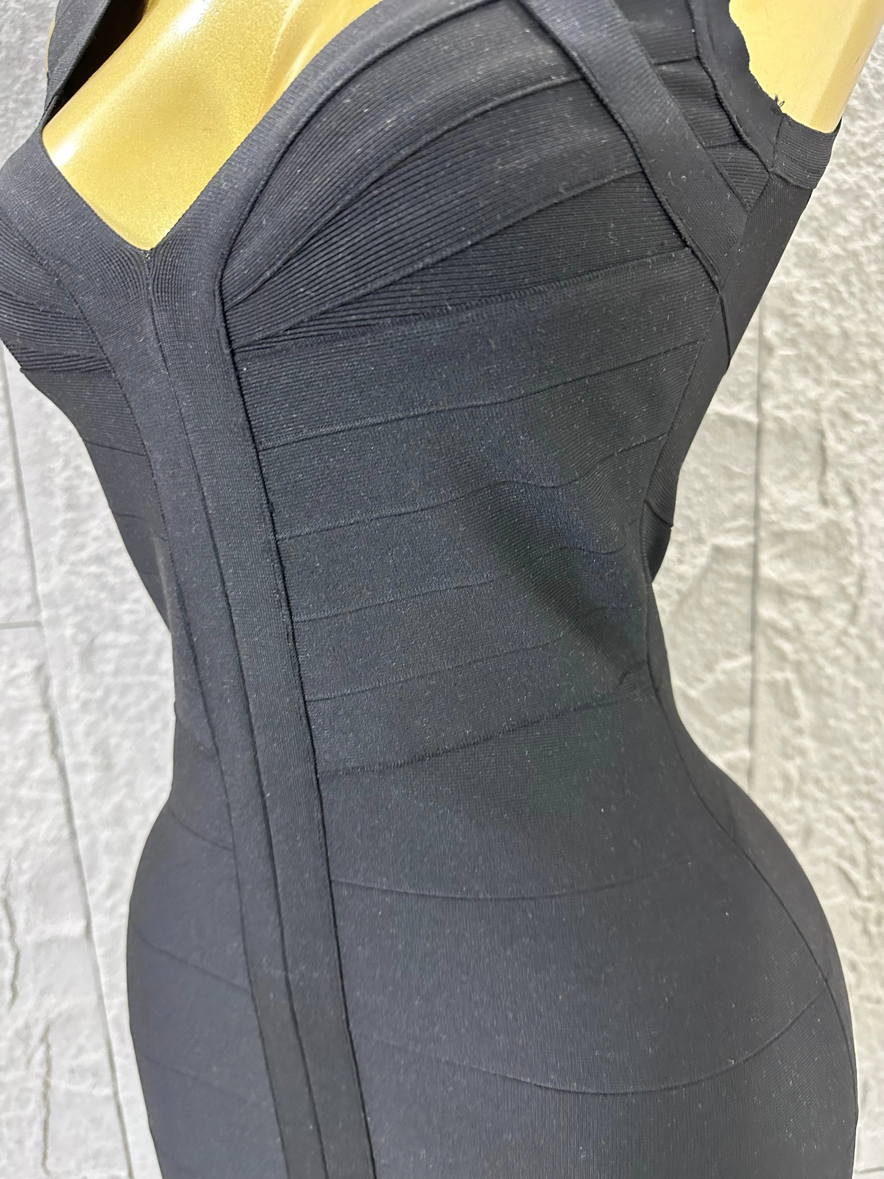 2026 Women Elegant Black Sleeveless Mini Dress Women Sexy Deep V Neck Bandage Form-Fitting Outfit Cocktail Party Costume