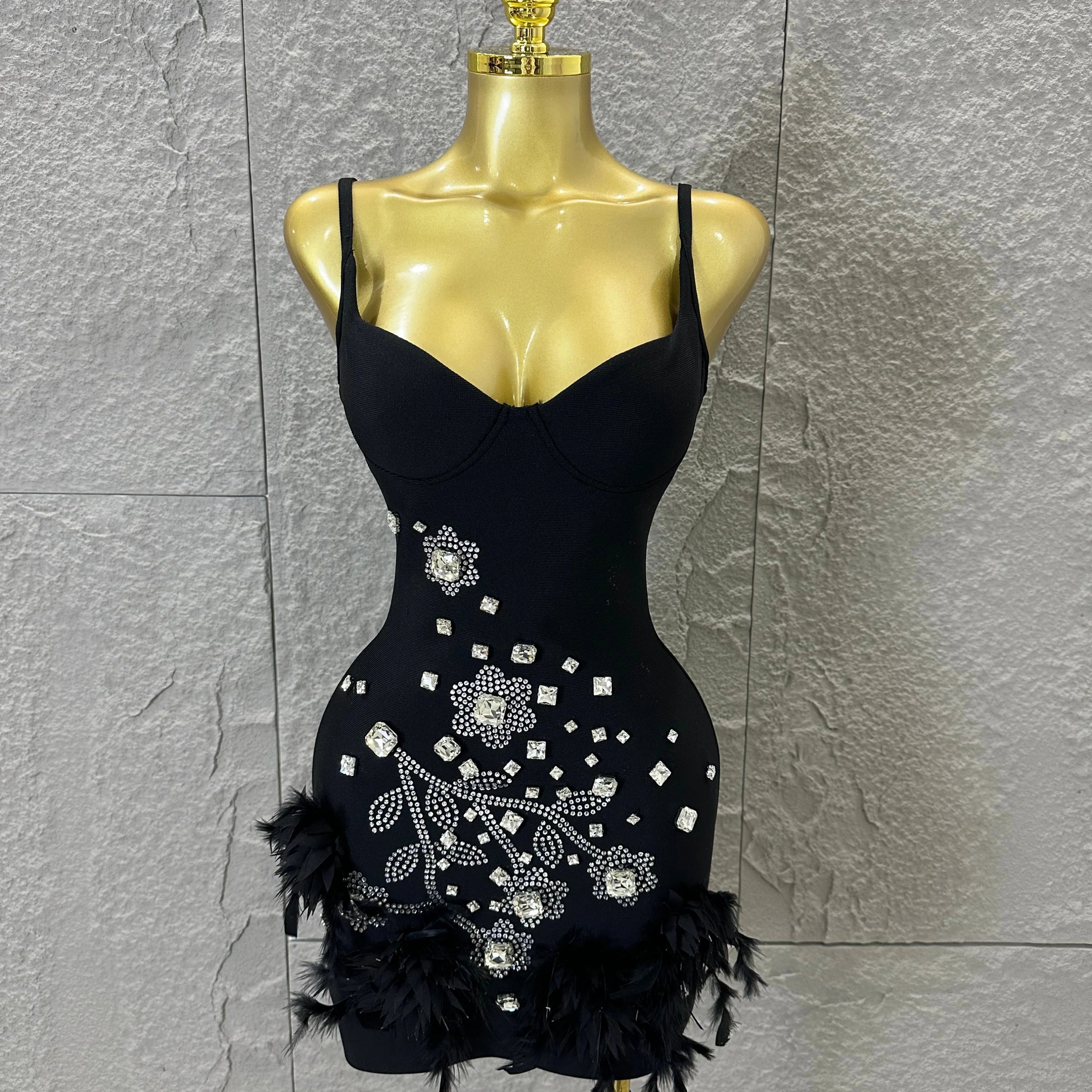 Elegant Red Spaghetti Strap Mini Dress Women Sexy Sweetheart Neck Crystal & Feather Form-Fitting Outfit Formal Event Costume