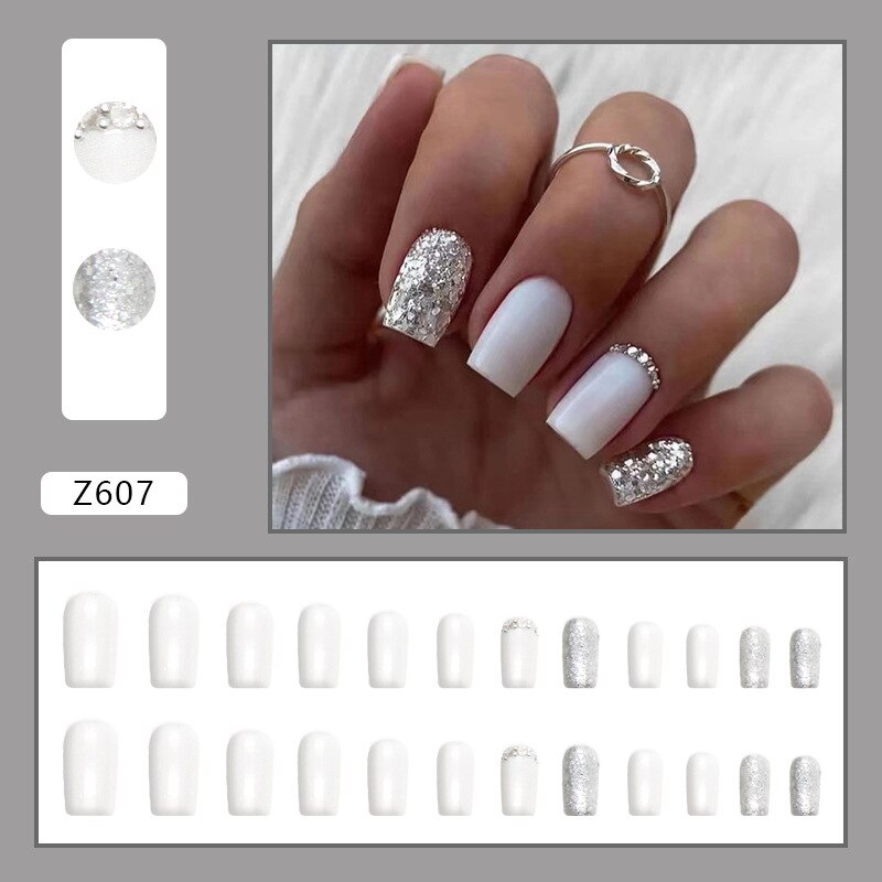 Reusable Adhesive Nail Short False Nails Press On Nails Tips Nails Fake Manicure With Glue Decorated False Nails Z607