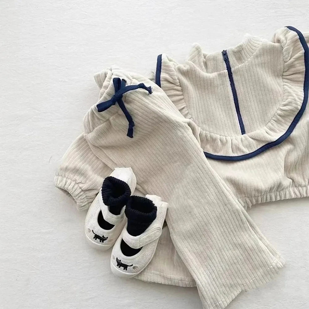 Spring and Autumn Girls Long Sleeve Hoodie Bell Bottoms Two-piece Childrens Fashion Small Casual Sports Suit AZ3915O