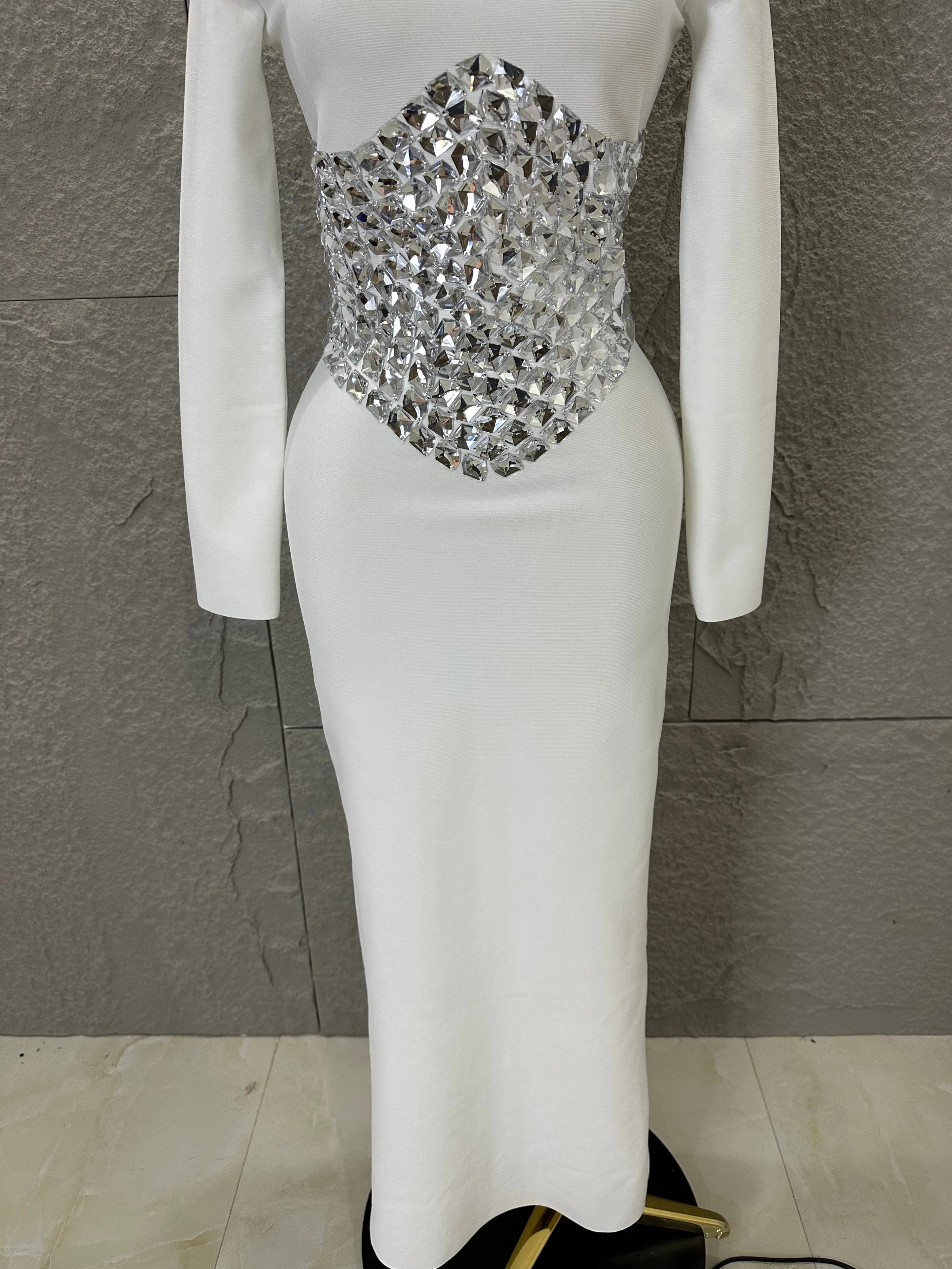 2026 White High Neck Maxi Dress Women Sexy Long Sleeve Full Crystal Waist Embellished Form-Fitting Outfit Cocktail Party Costume